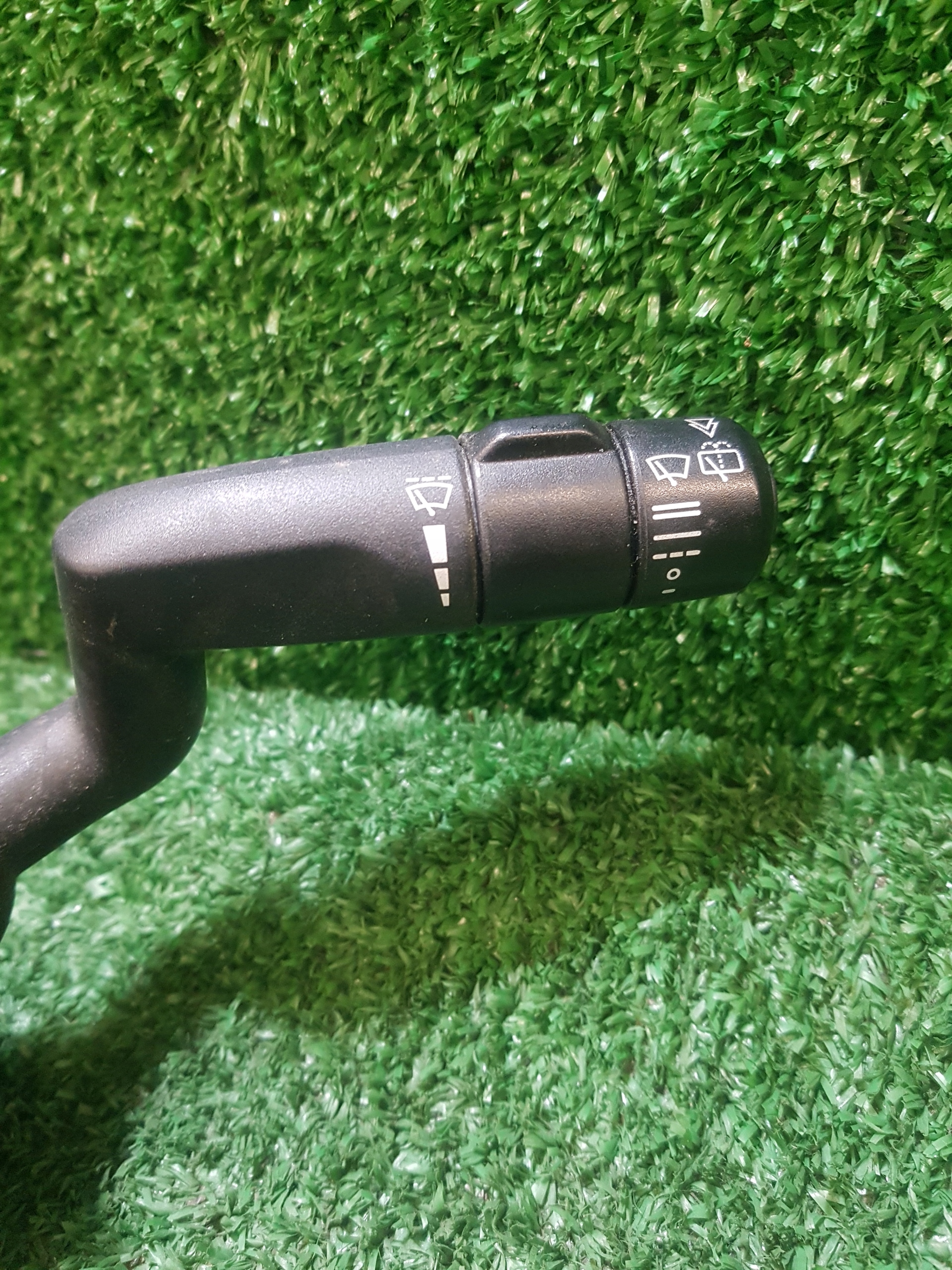 commande levier commodo sous volant LAND ROVER FREELANDER 2 6G9N-13N064-ZF