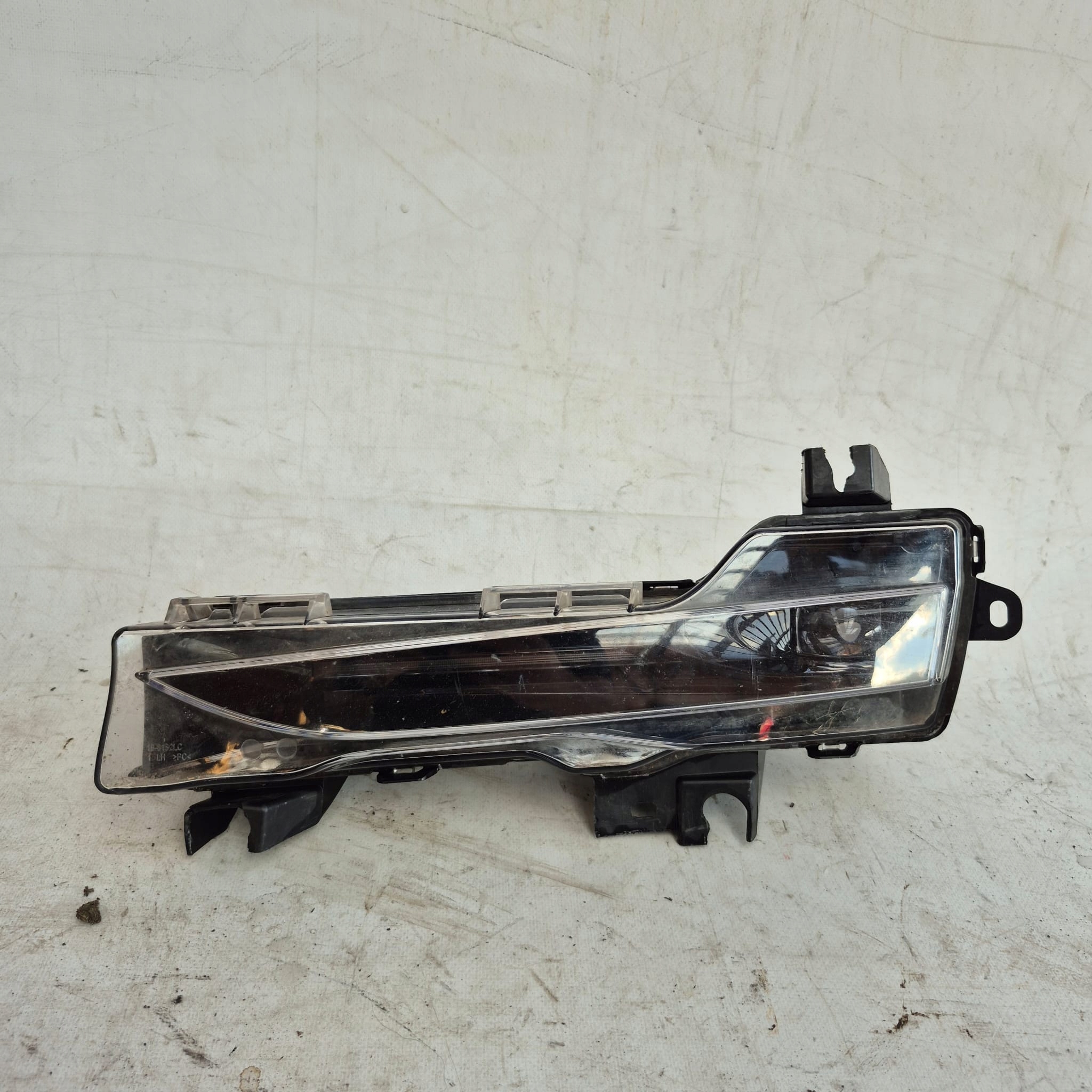 TESLA MODEL 3 17-23 LED fog light left 1624797-00-A