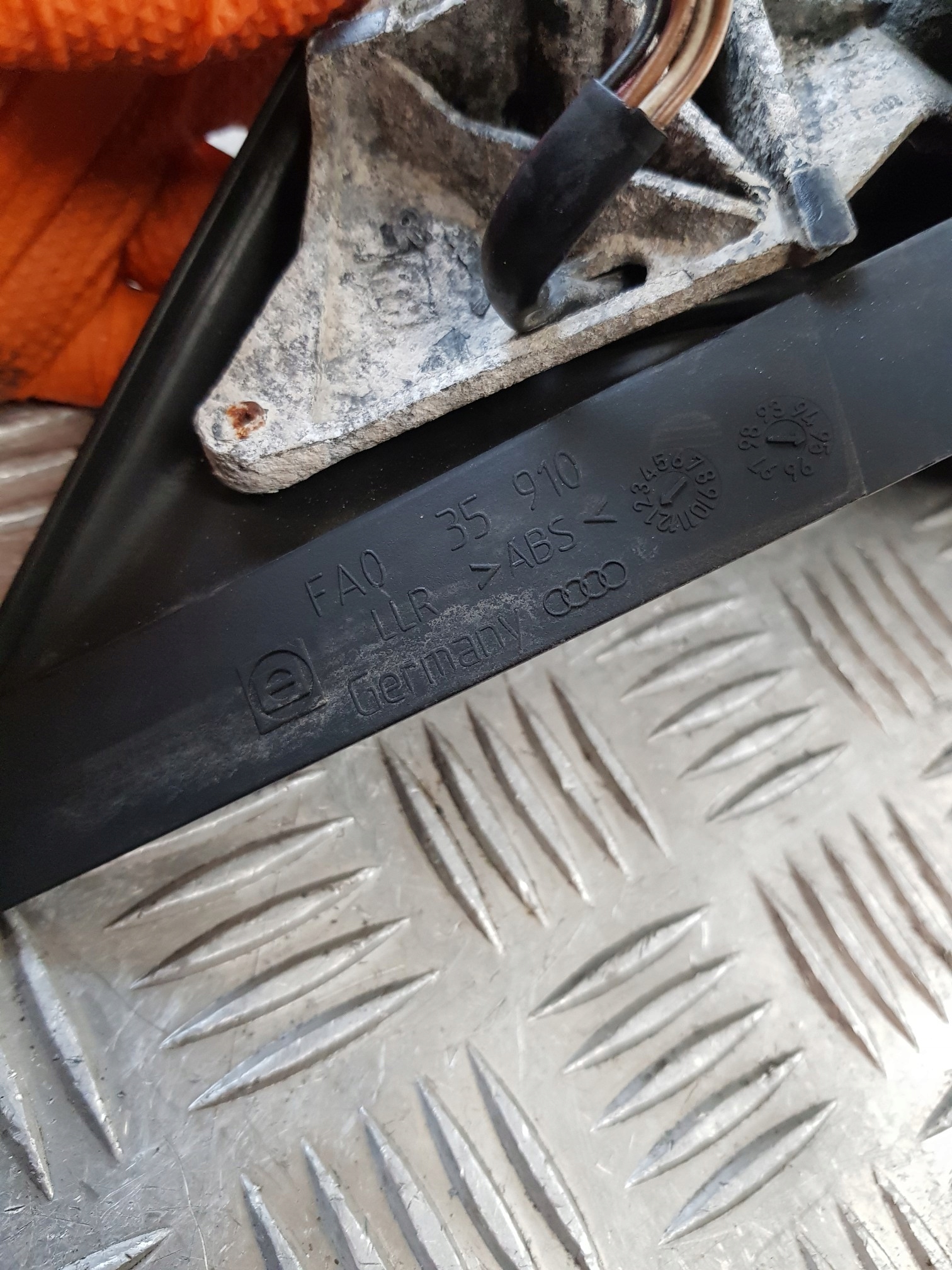 mirror right 5 PIN AUDI A4 B5 95R- EUROPA K: LZ5T