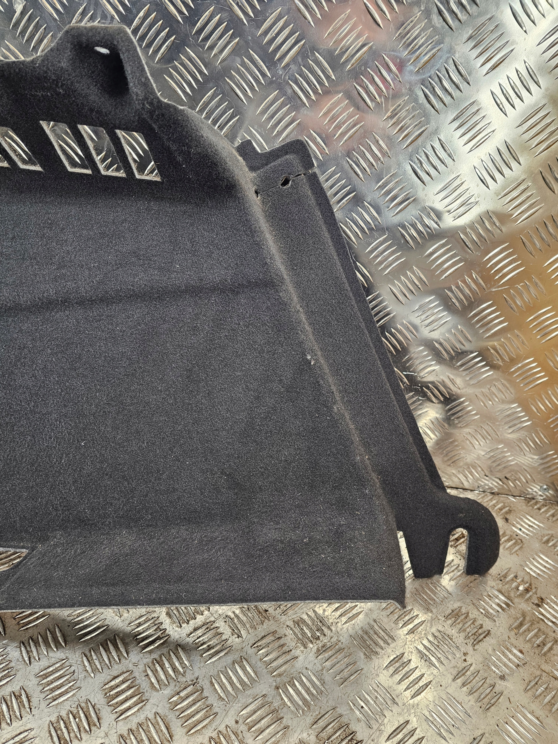 AUDI A6 C7 LIFT sedan boot upholstery left 4G5863887D
