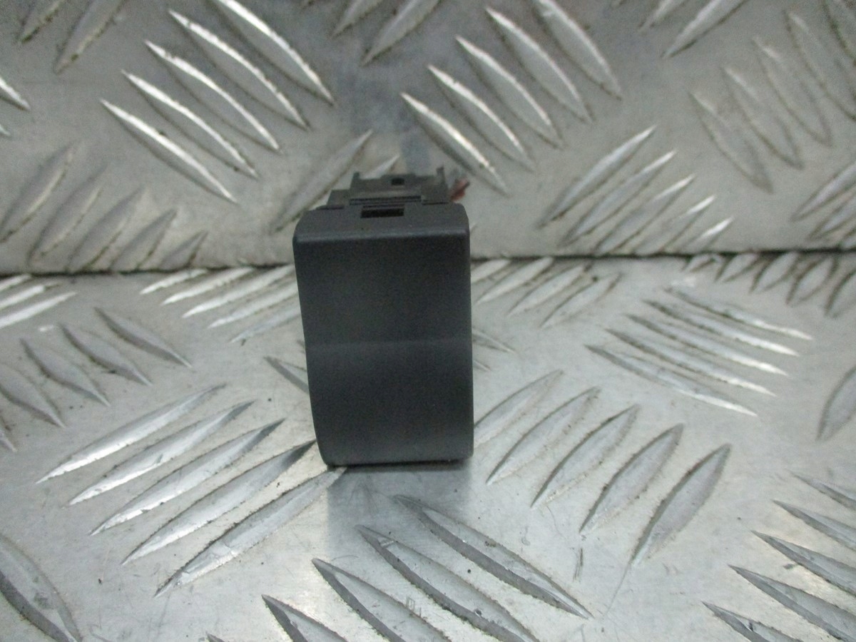 ZAŚLEPKA MAZDA 3 BK BP4K55225