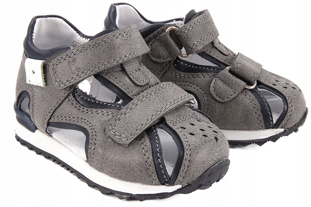 

Kornecki 4743 Sandałki Chłopięce Sandały szare 23