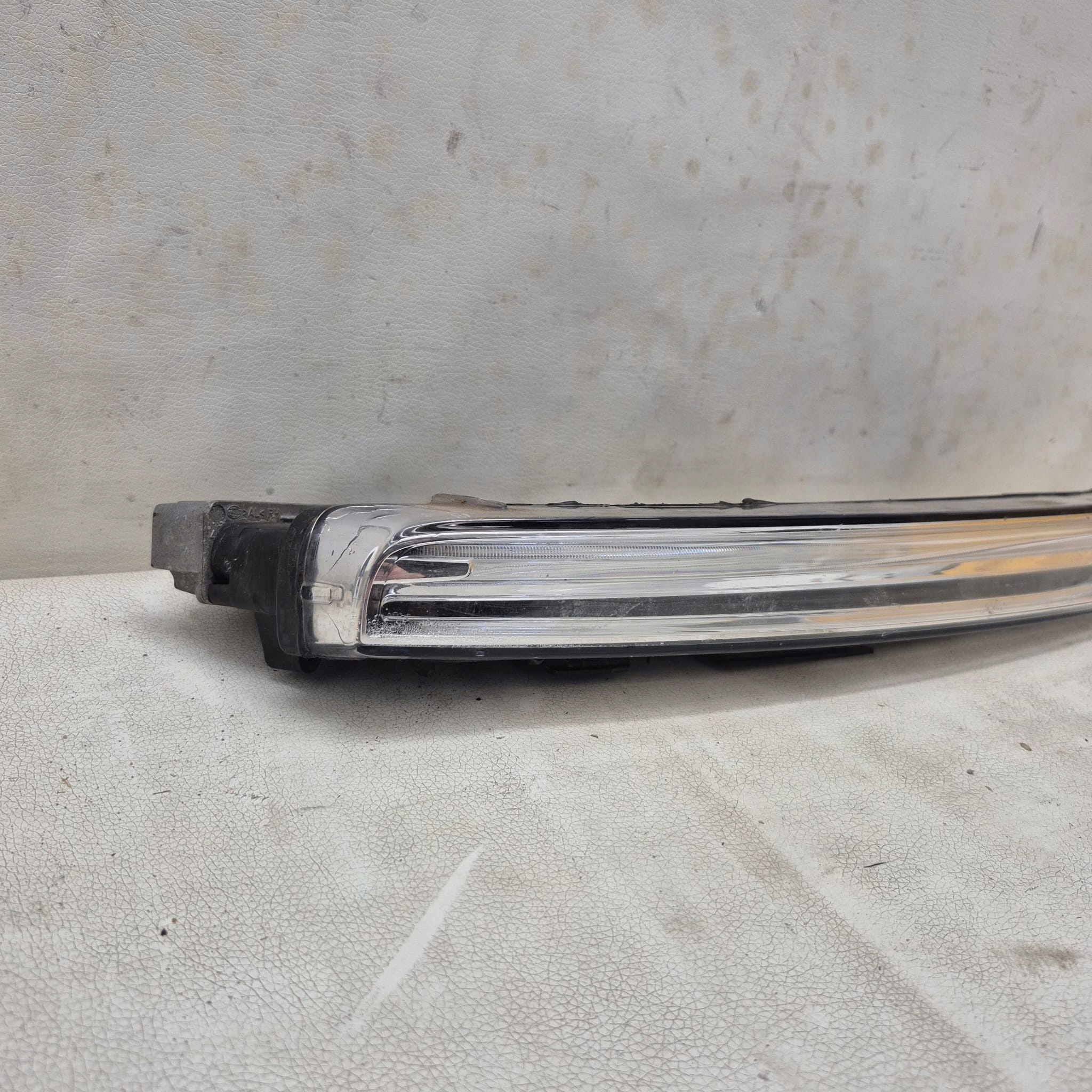 PORSCHE CAYENNE II LIFT 14- LED DRL indicator right 7P5941182J