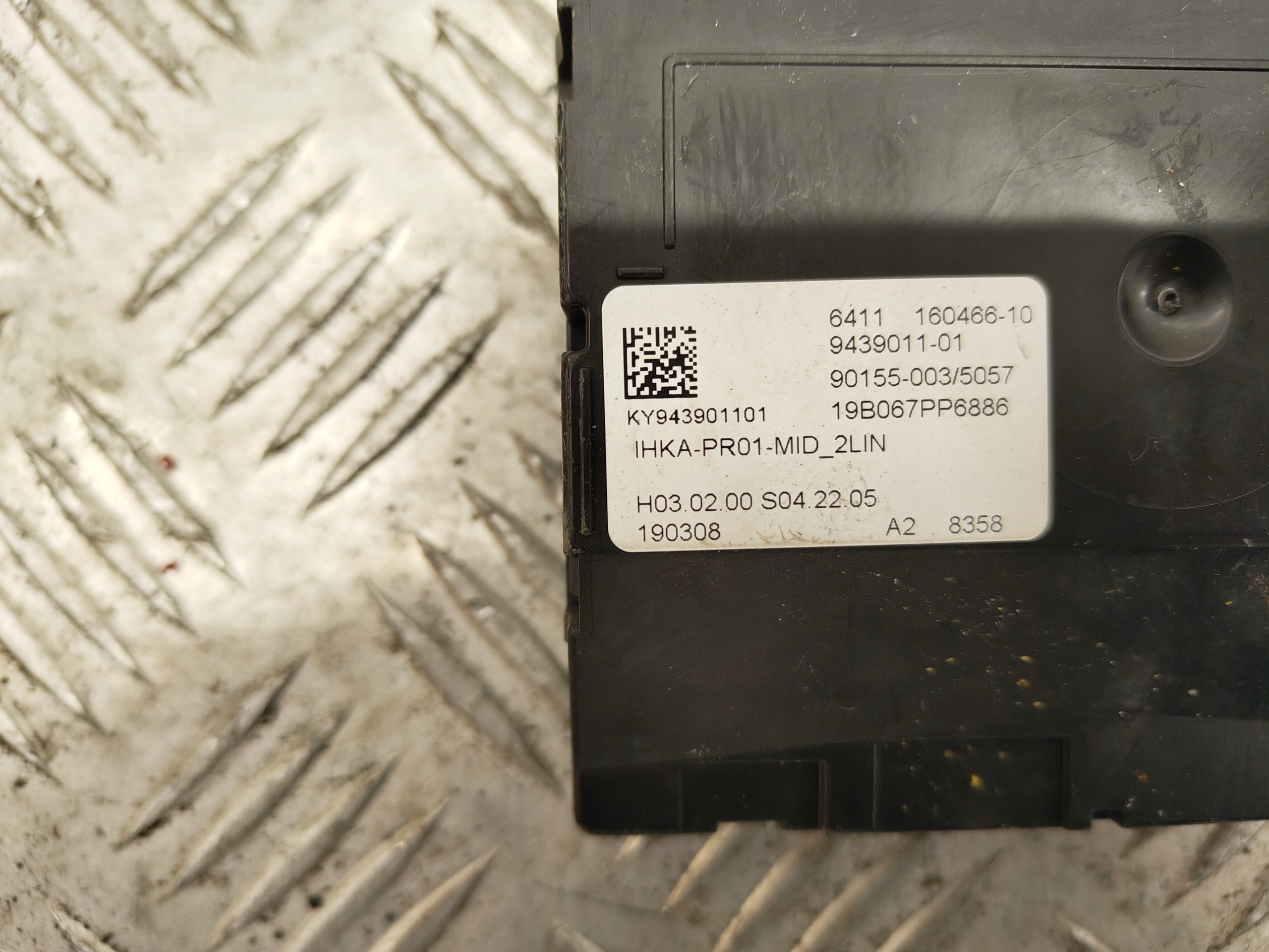 BMW X3 G01 module control unit of the air conditioning 9439011