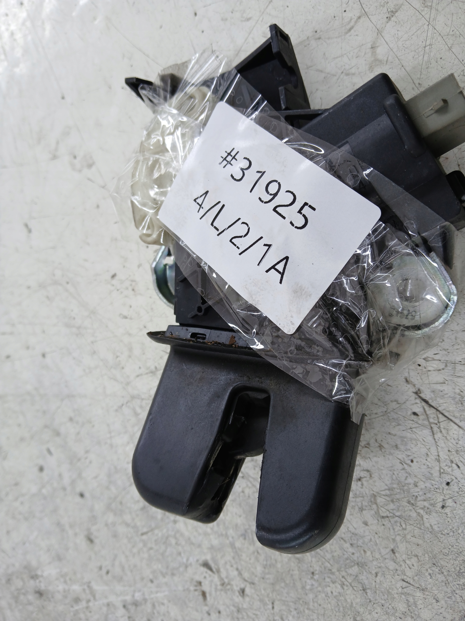 AUDI A6 C6 sedan lock bonnet boot 4F5827505D