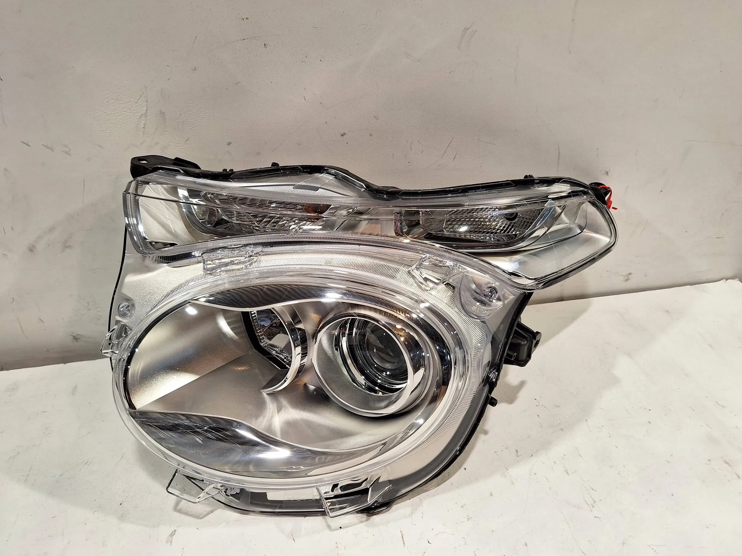 light front left Citroen C1 II 14