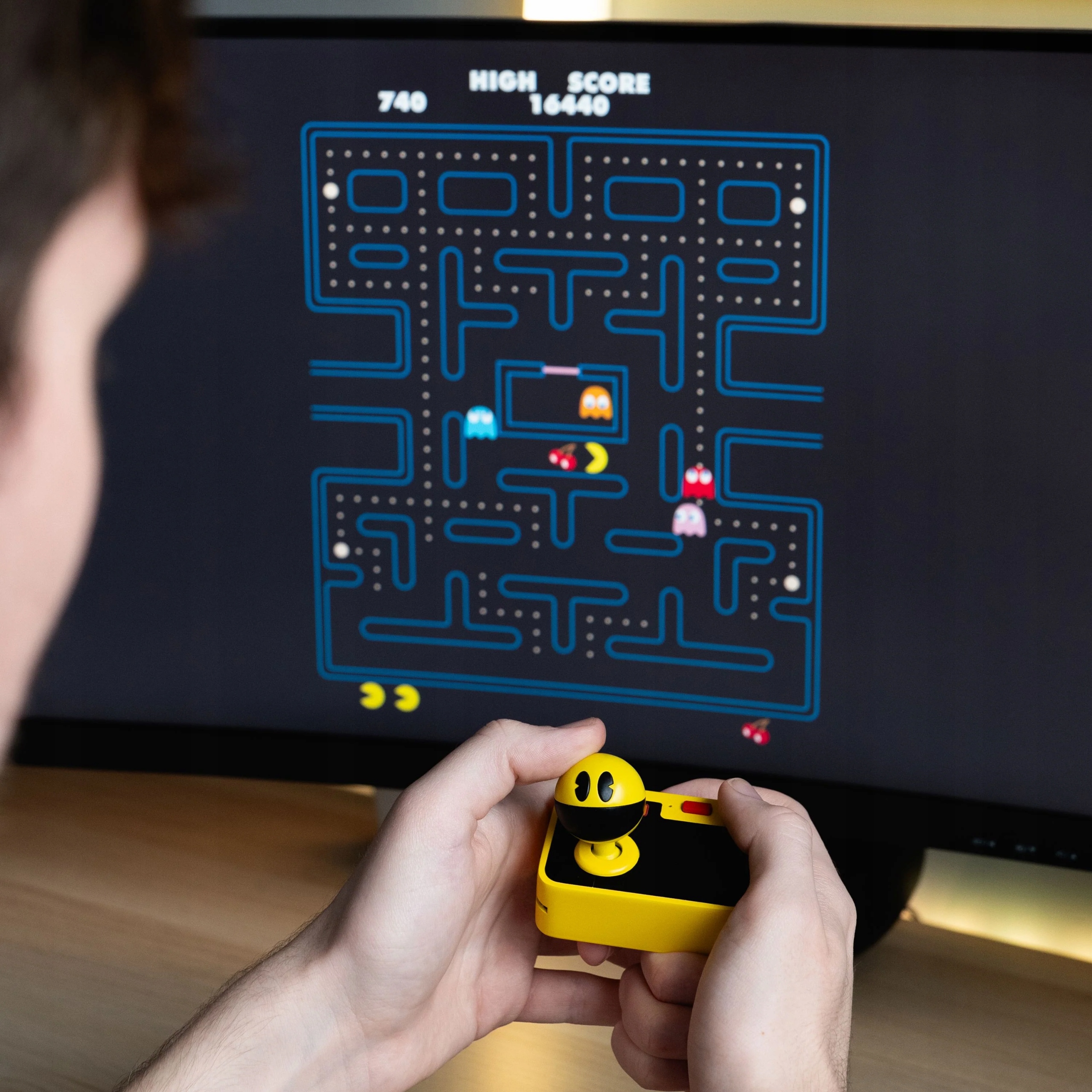 Pac-man retro konsola z bezprzewodowym kontrolerem (plug & play)