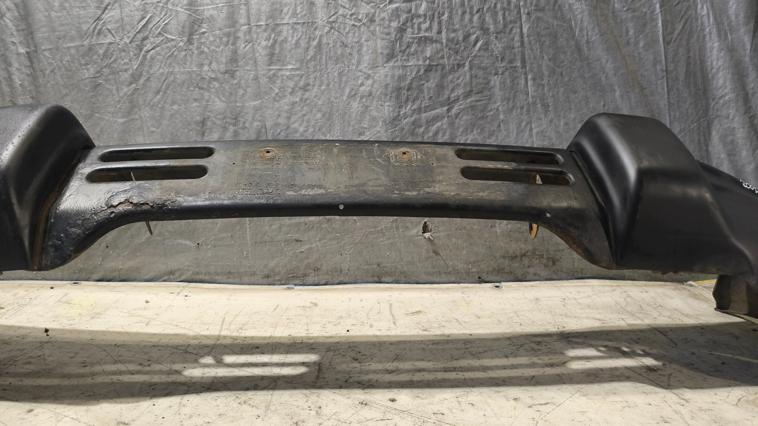 front bumper HYUNDAI GALLOPER 2001r