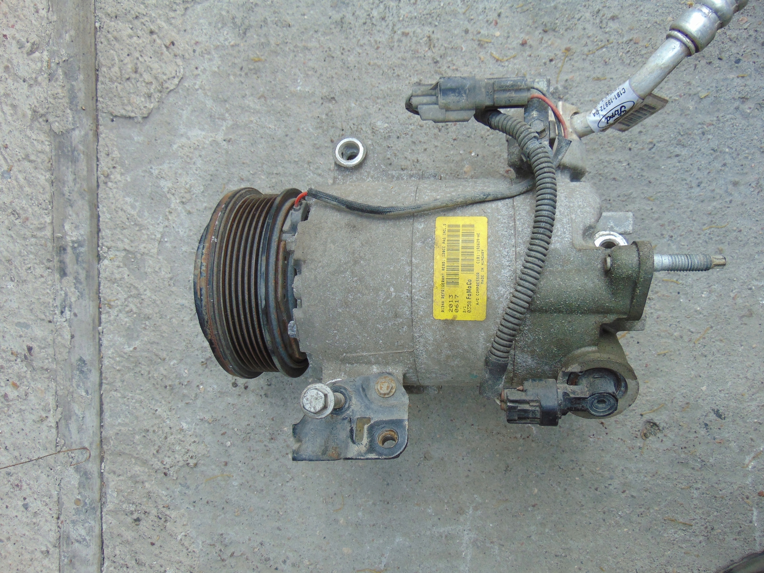 Ford OE C1B1-19D629-AE Компрессор кондиционера,
