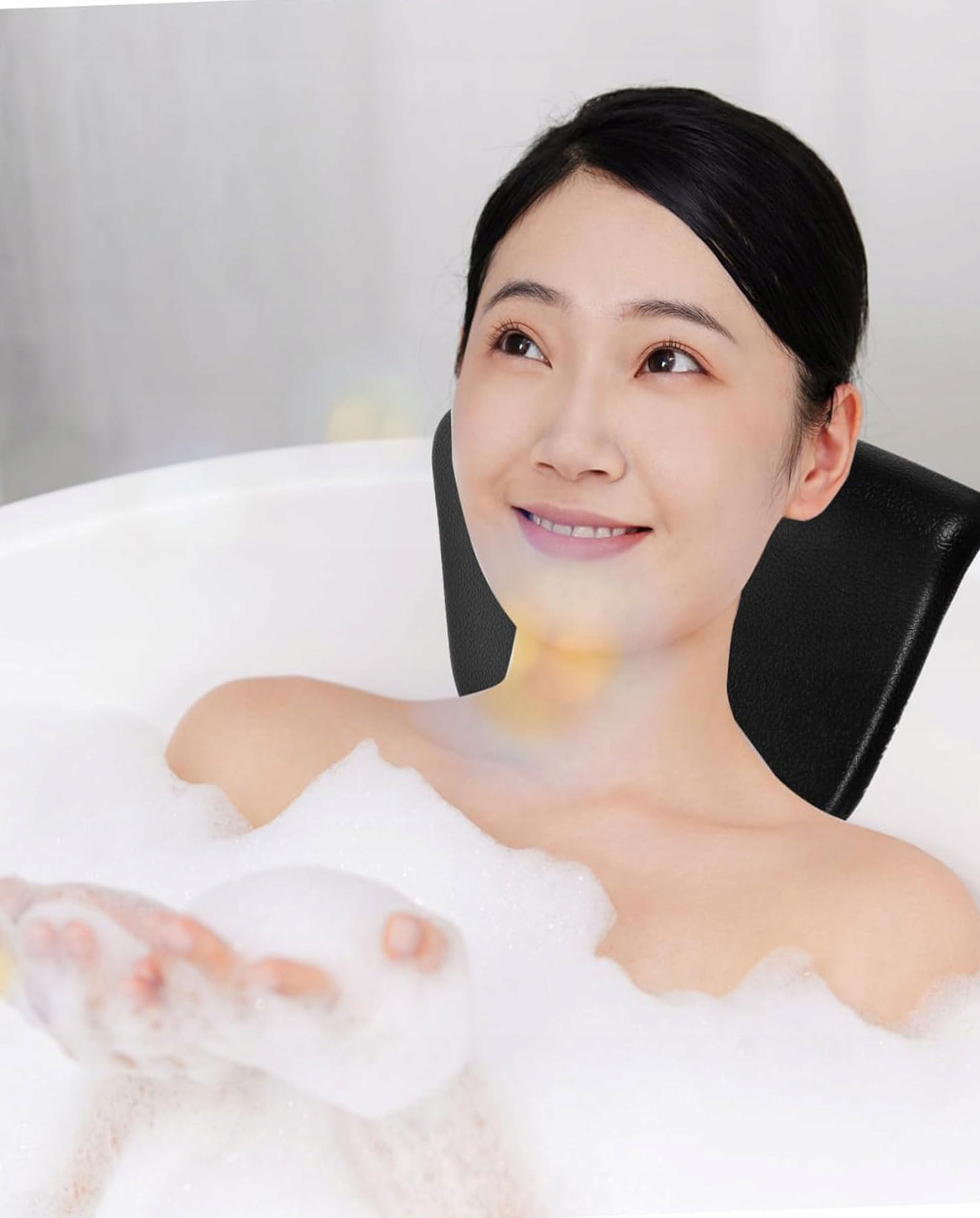 Poduszka do kąpieli wanny zagłówek SPA z przyssawkami czarna skóra Marka KZ