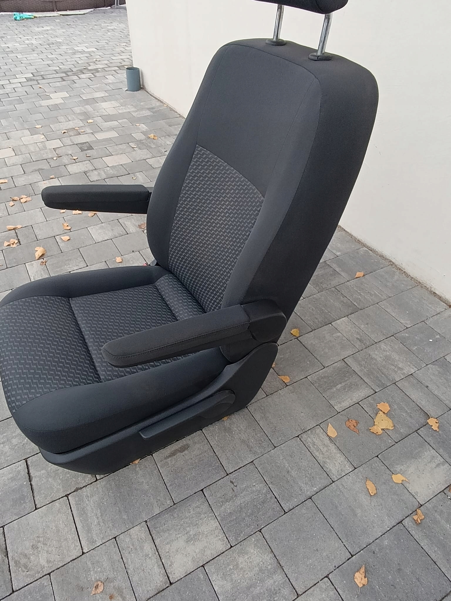 VW T5 T5 LIFT seat front/front pojedynczy left driver´s/ kierowca TASAMO