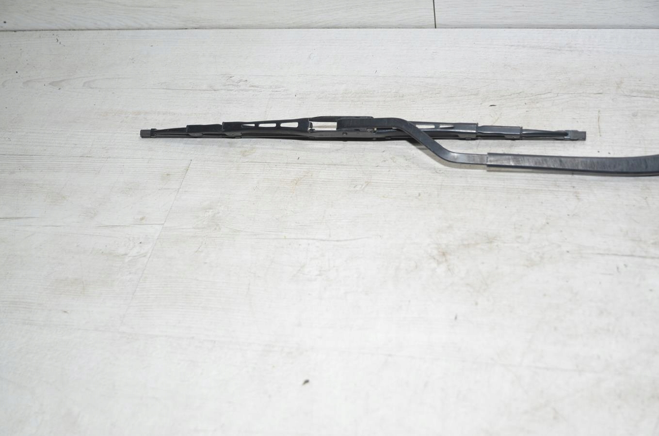 wiper arm right Hyundai i20 II lift 5d