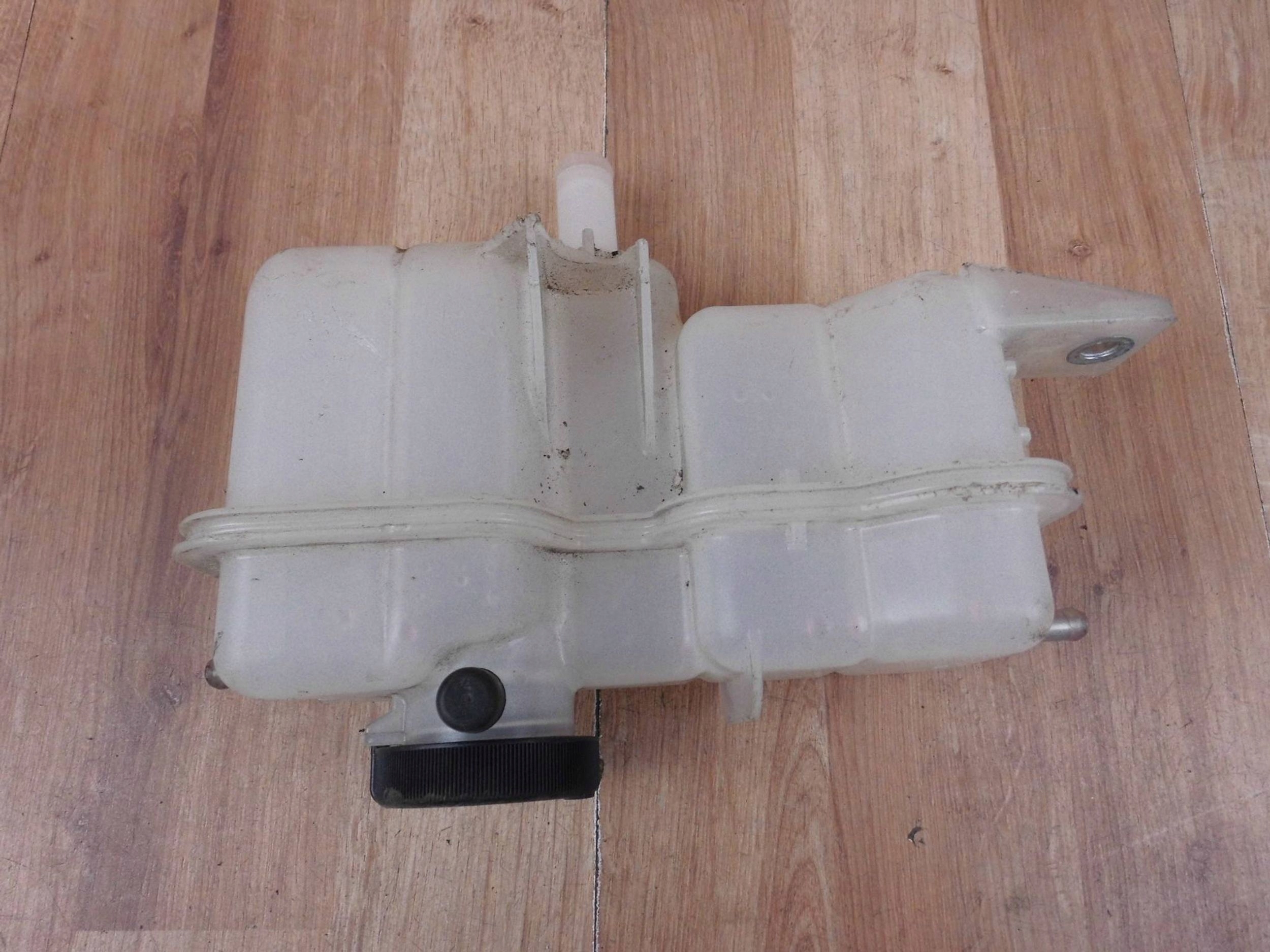 Lexus RX450H ekspanziona posuda chlodziwa vode G92A0-48043