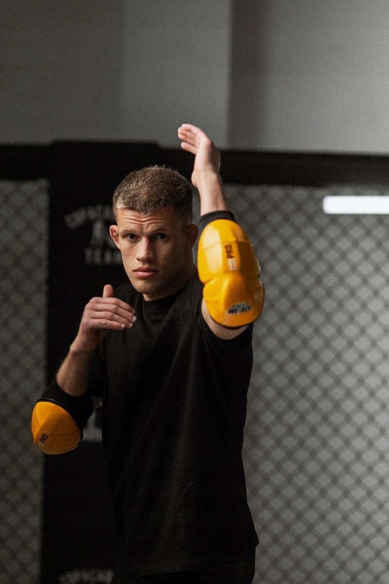 StormCloud Chrániče loktů Mma Muay Thai Combat Žluté XL