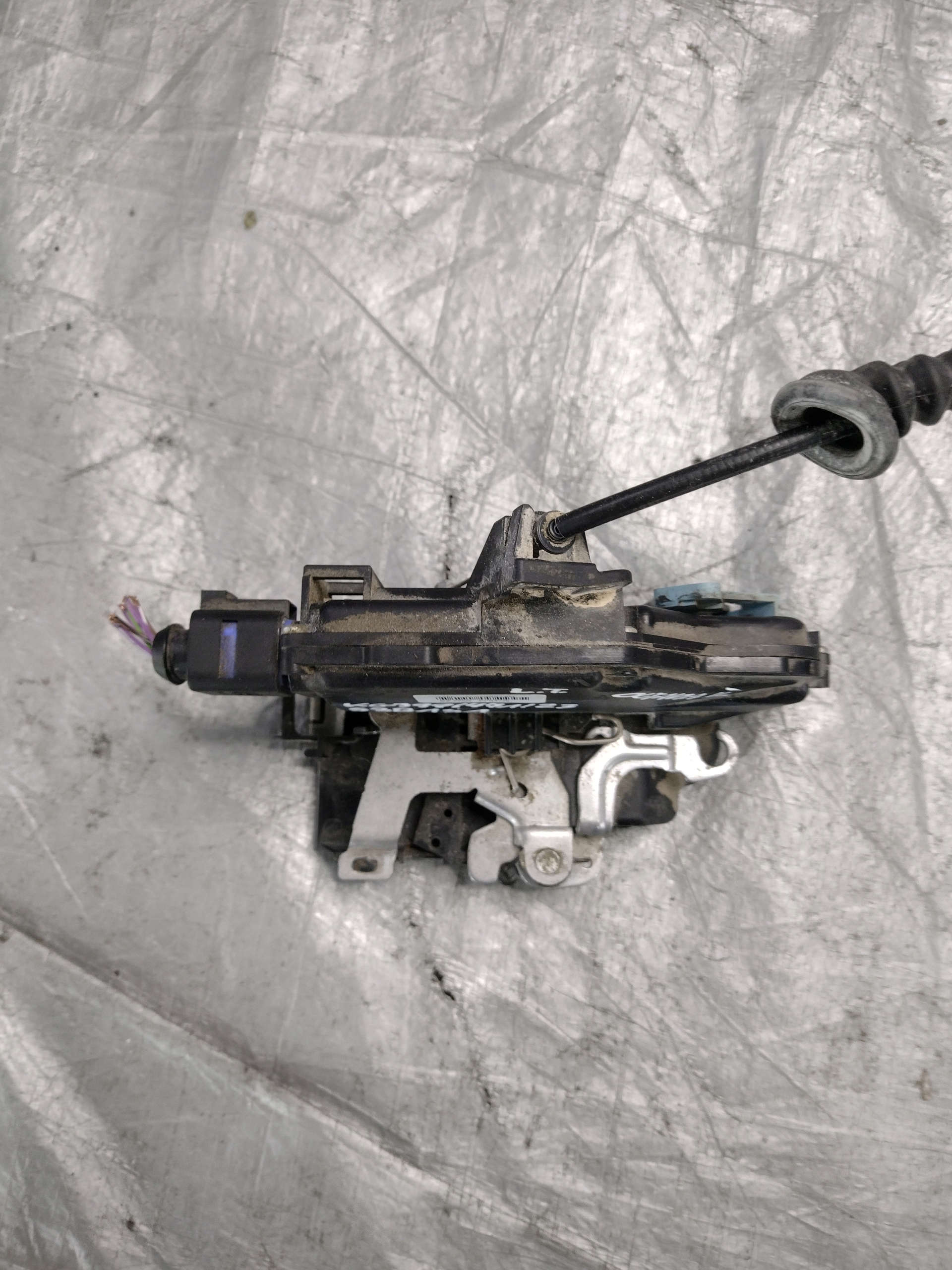 lock door left rear Skoda Octavia II 2 OE 7L0 839 015D