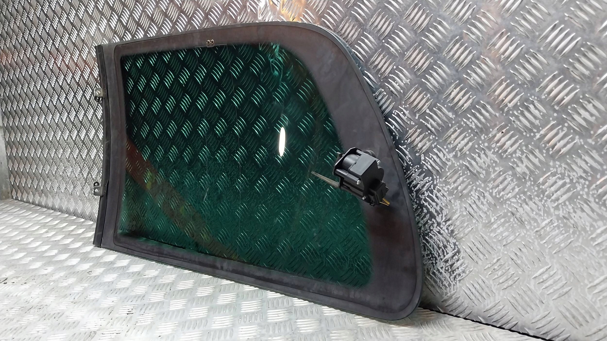 window rear part side right VW SHARAN 7M0 97