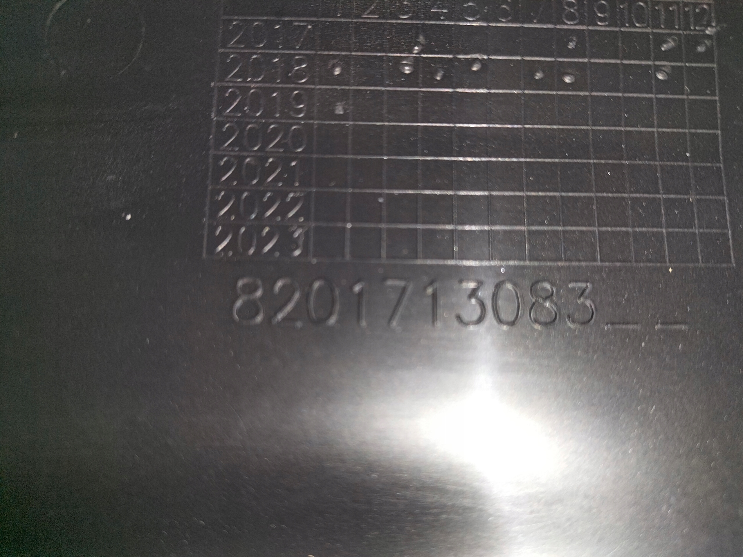 cap of a bumper rear part left DACIA DUSTER II 17