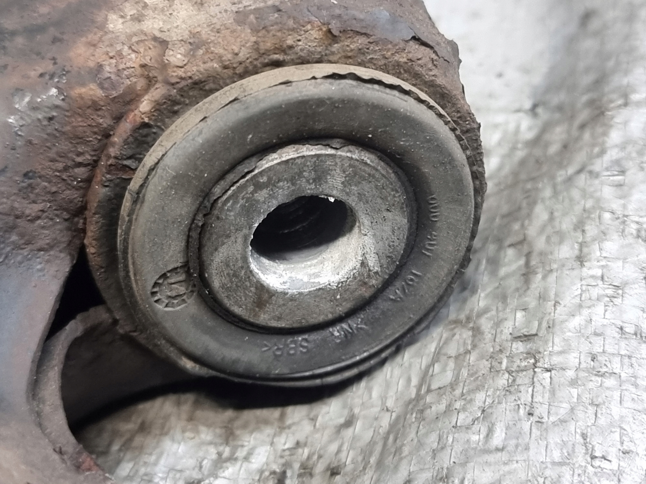 arm left front VW POLO IV 4 LIFT 06r. 1.2B