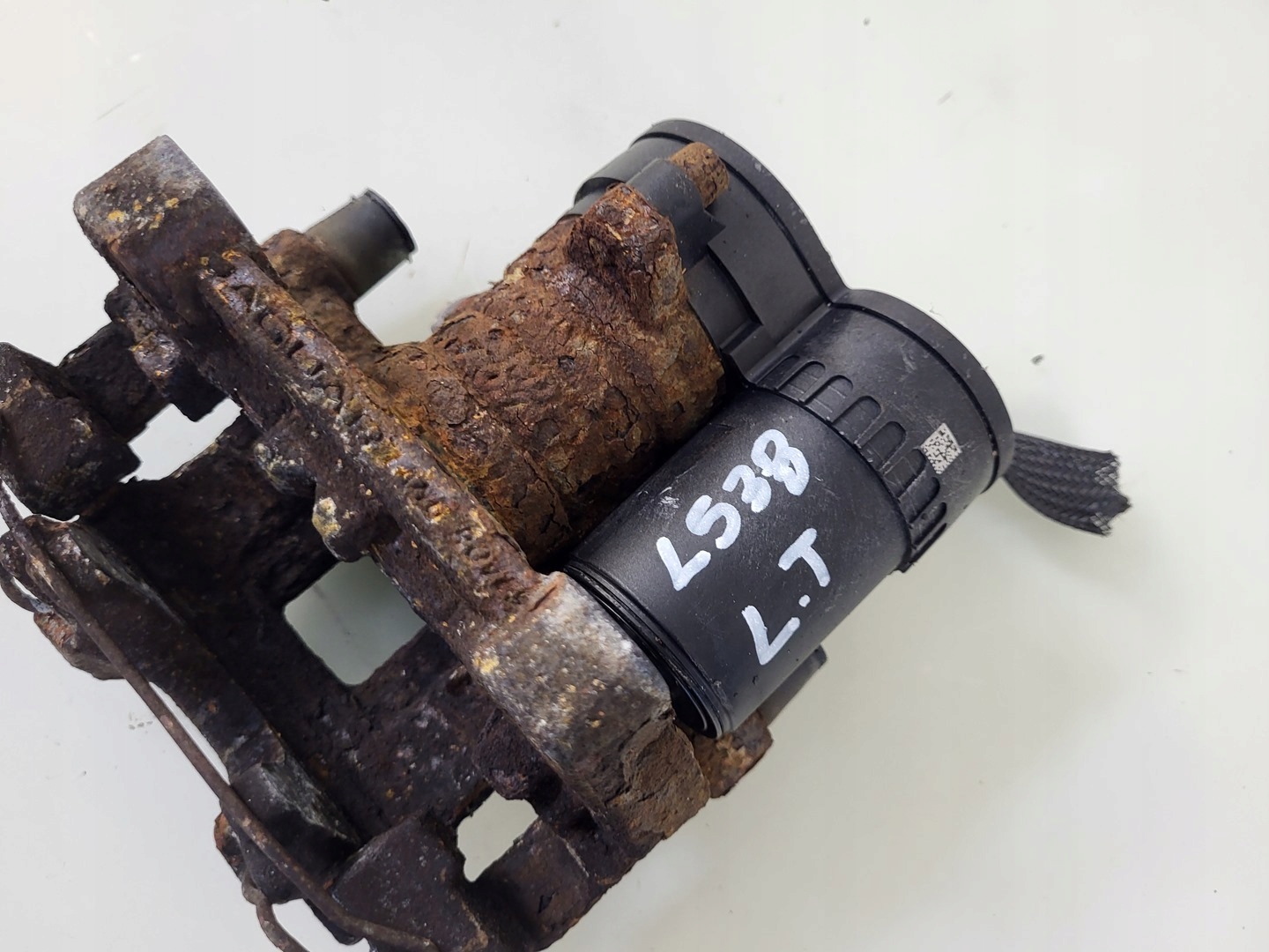 caliper brake left rear part 2.0d Range Rover EVOQUE L538 LIFT GJ32-2K328-BD