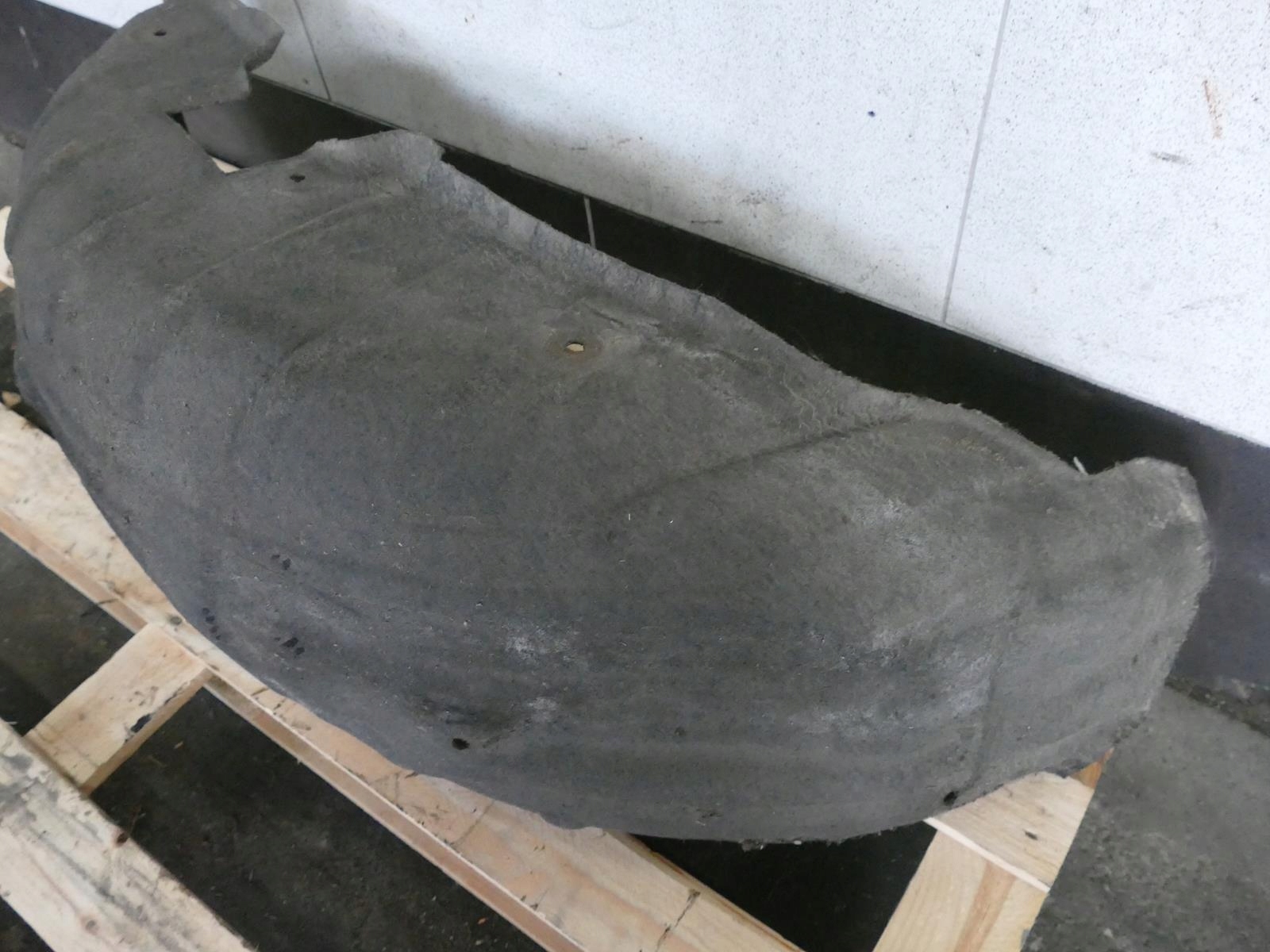 MITSUBISHI OUTLANDER II mudguard right rear part right rear.