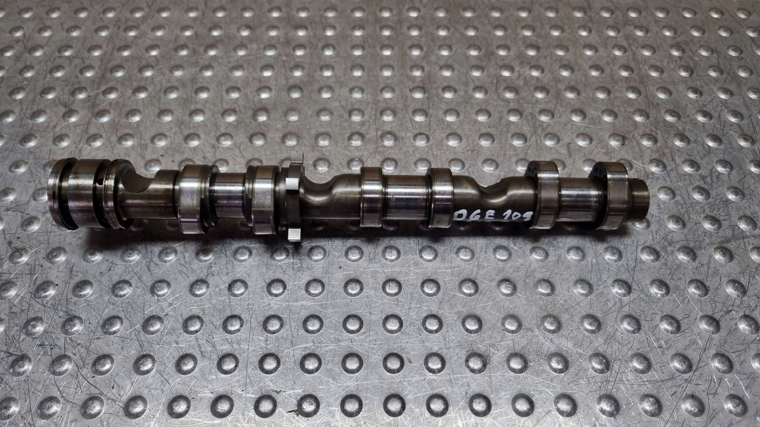cam left exhaust 06E109102AQ AUDI A6 C6 A8 D3 2.8 FSI BDX