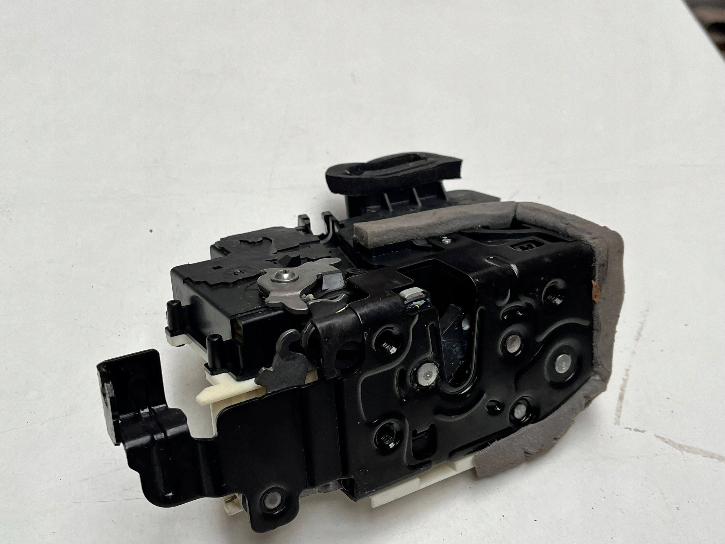 original lock door right front Audi RS Q8 4K1837016K !J
