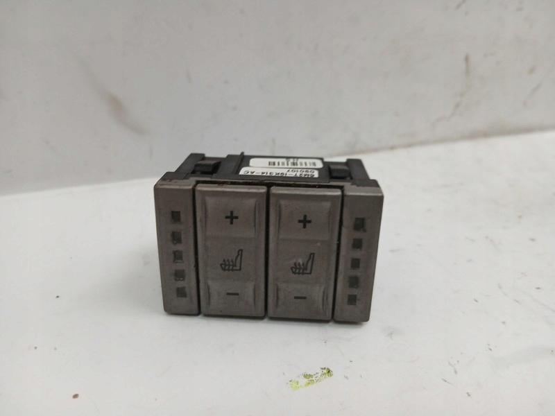 Ford Mondeo mk4 button grzania seats 6M2T19K314AC