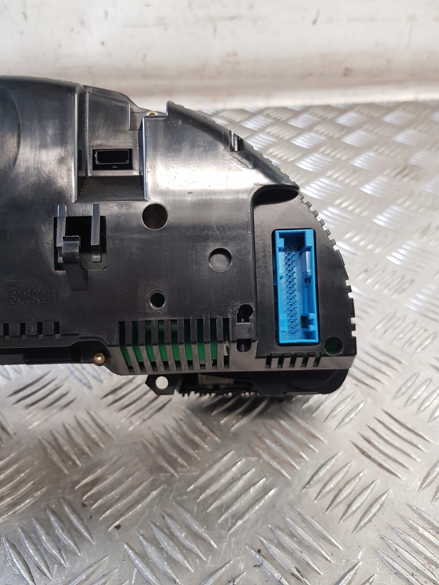 dials 8E0920900H AUDI A4 B6 2.0B 01R
