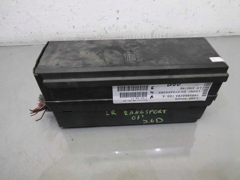 SKRZYNKI BEZPIECZNIKÓW RANGE ROVER SPORT S 3.6 TD