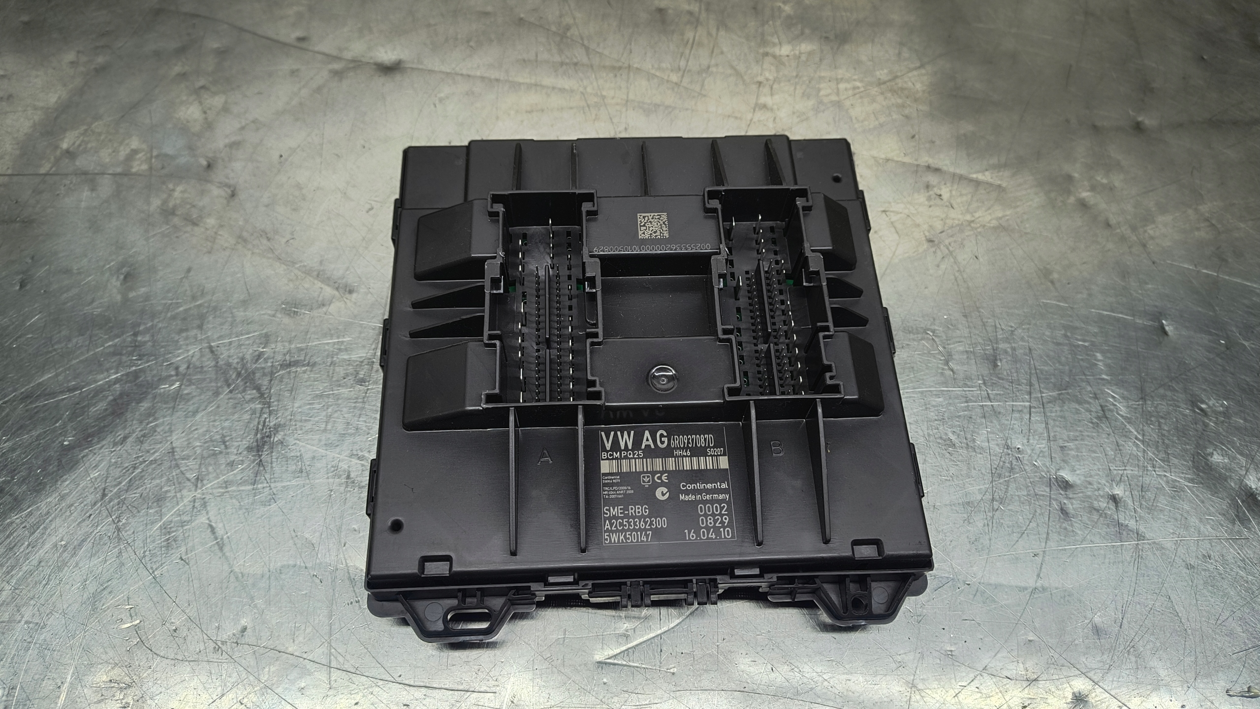 блок комфорта volkswagen oe 6R0937087D