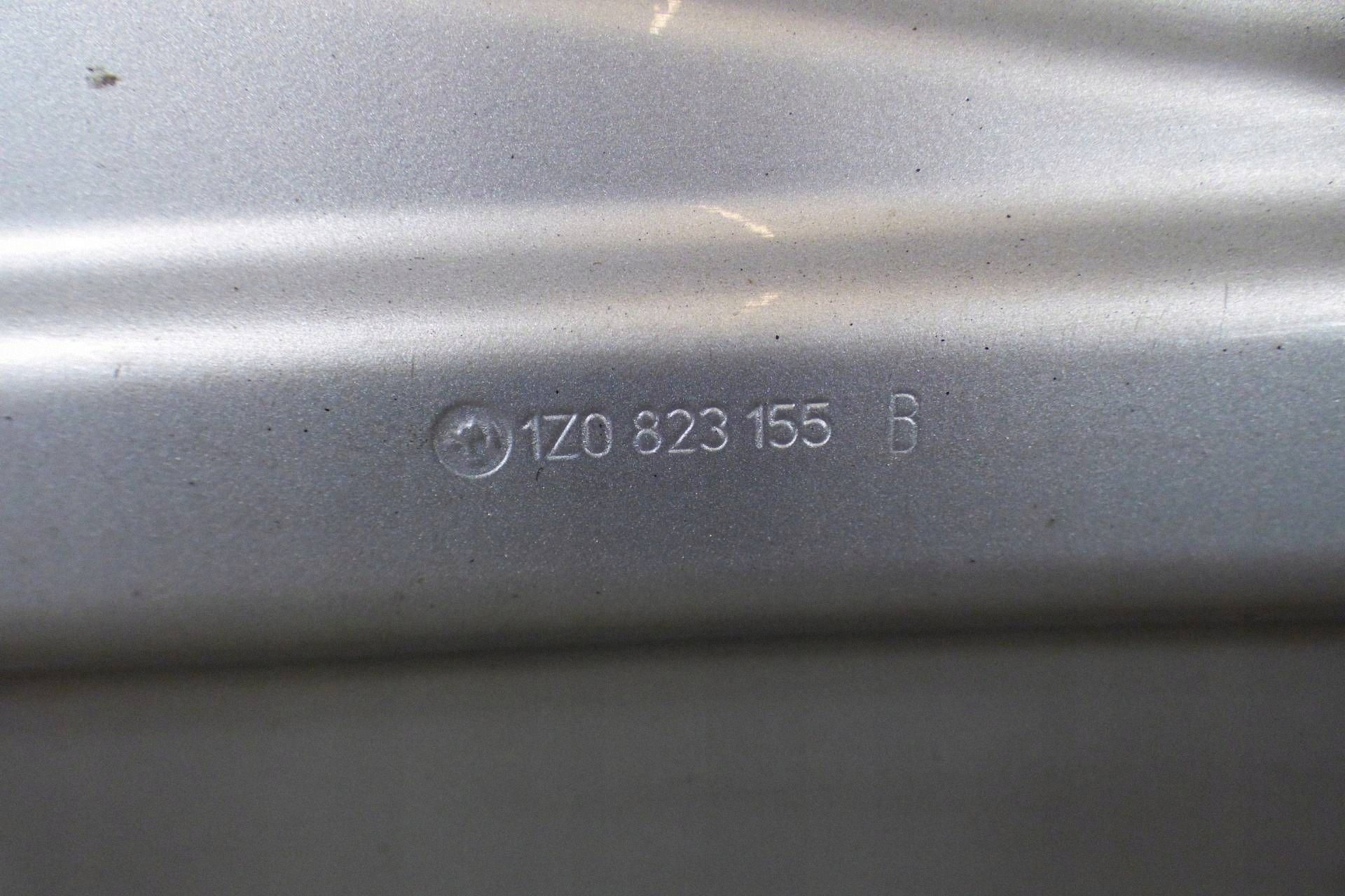 Skoda Octavia II COFANO 1Z0823155B Originale LAKIER LF7W