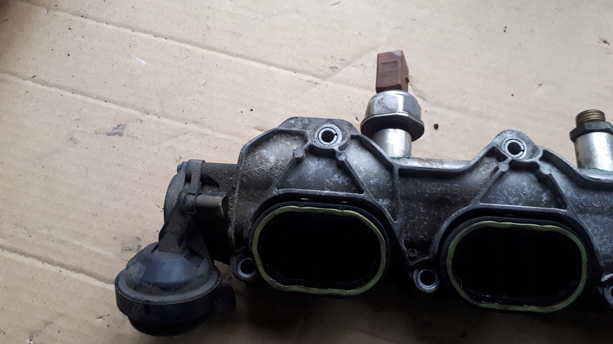 S4 B8 A4 intake manifold 3.0 TFSI CAK 06E133109AB