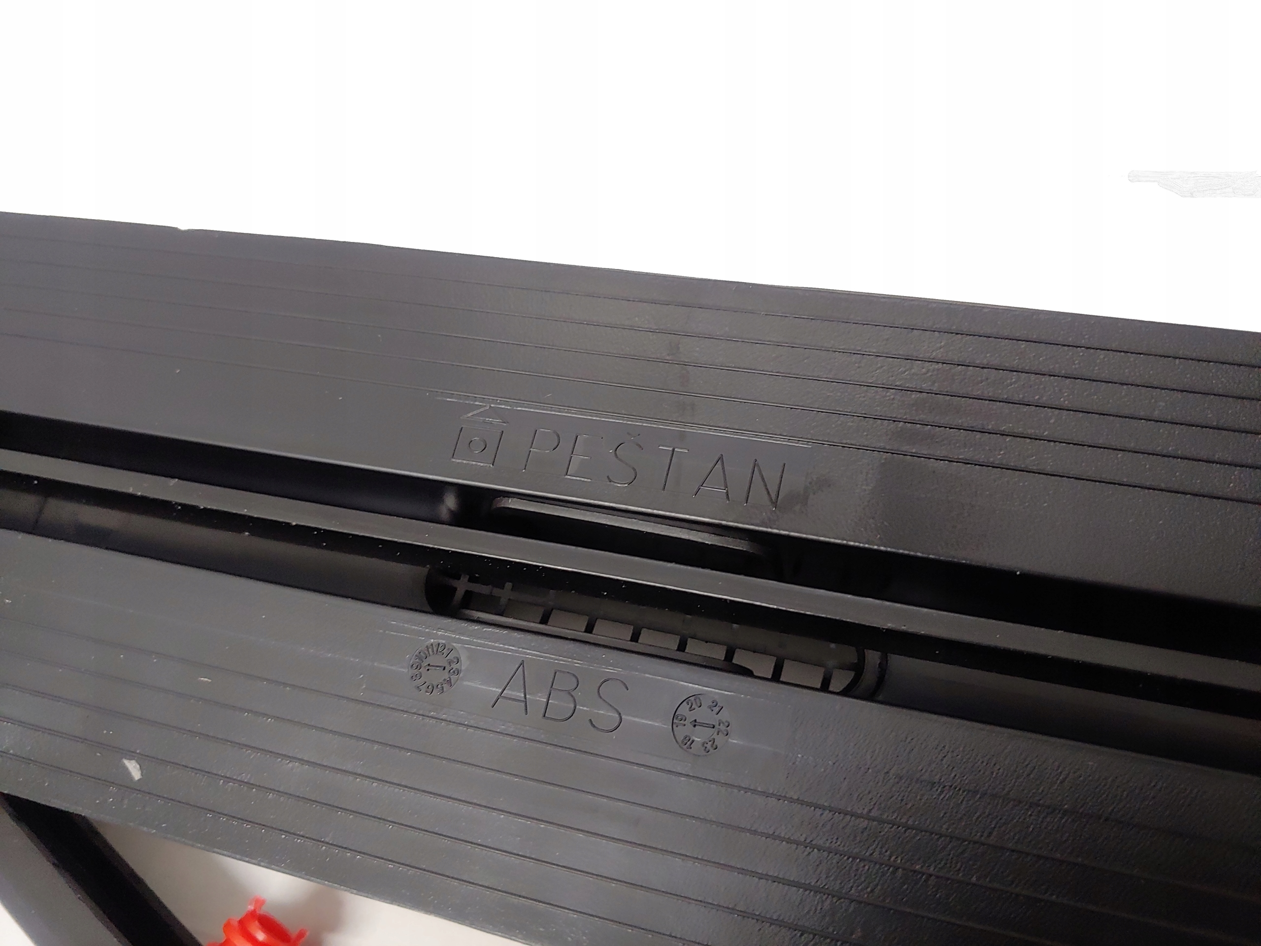 Bravat Odwodnienie Seamless Black Slim Steel 550mm Rodzaj liniowy