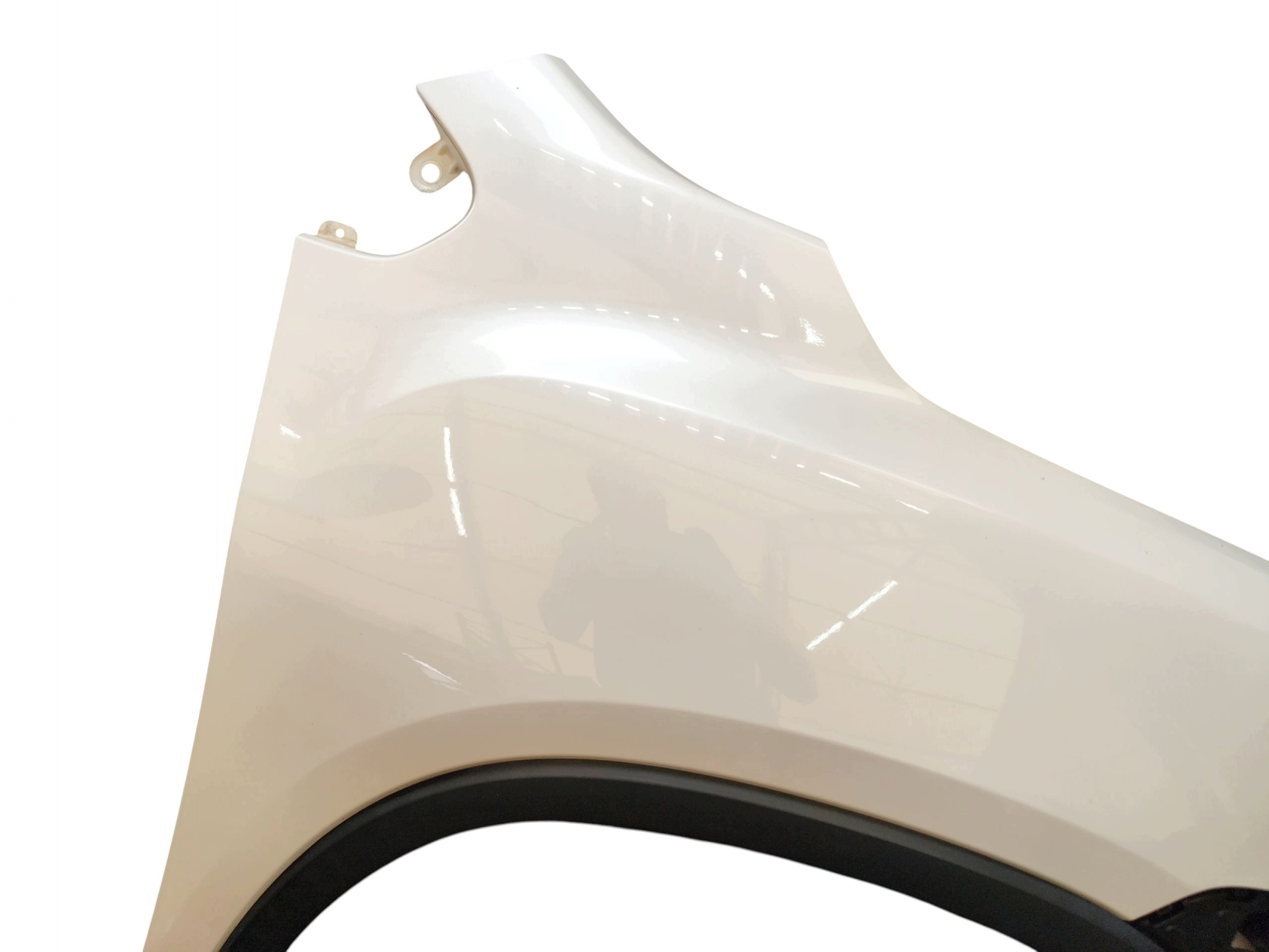 parafango Destra Anteriore CHEVROLET TRAX e (2012-2016) KOD LAKIERU GYN