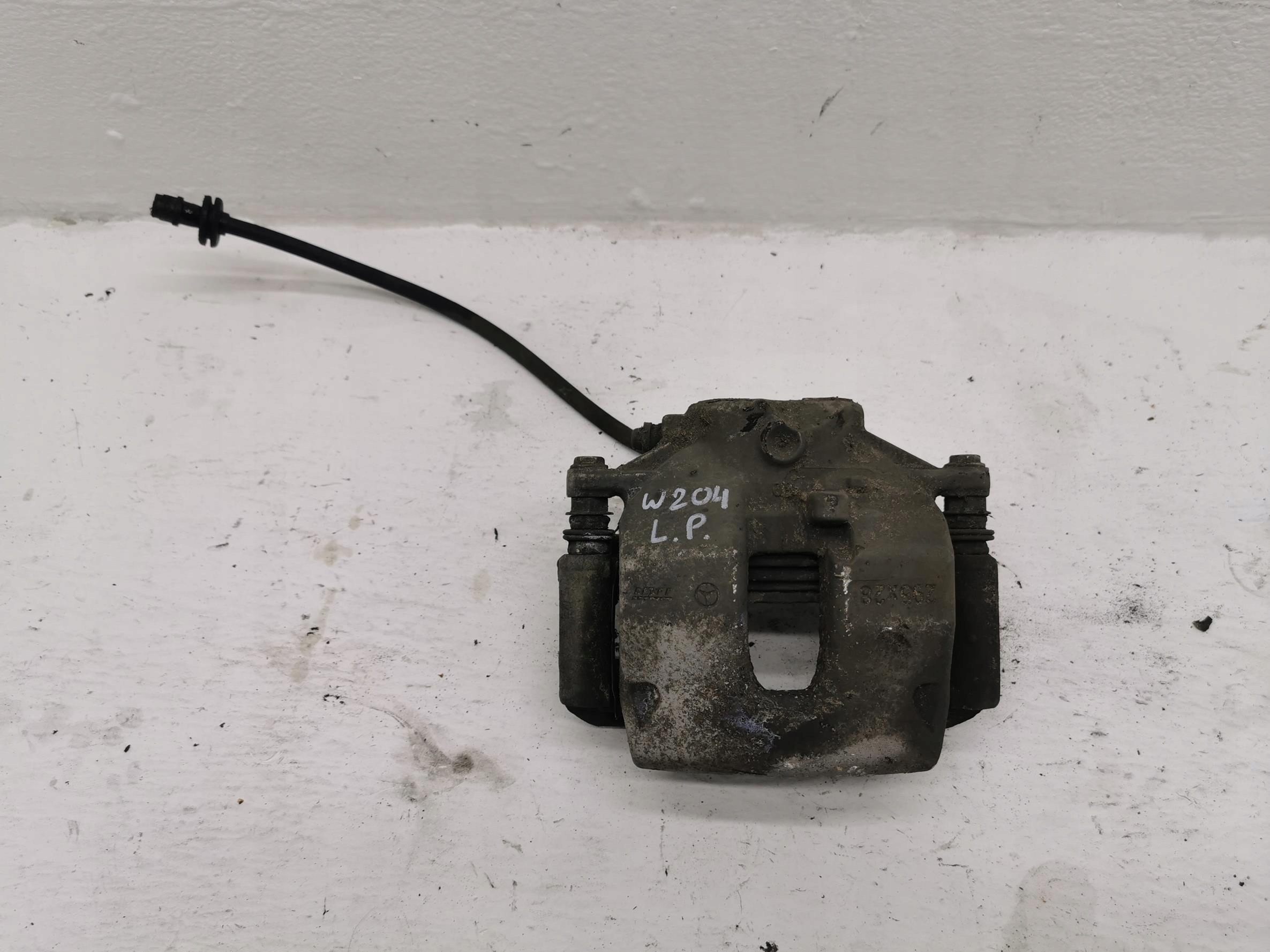 caliper brake left front MERCEDES C-KLASA W204