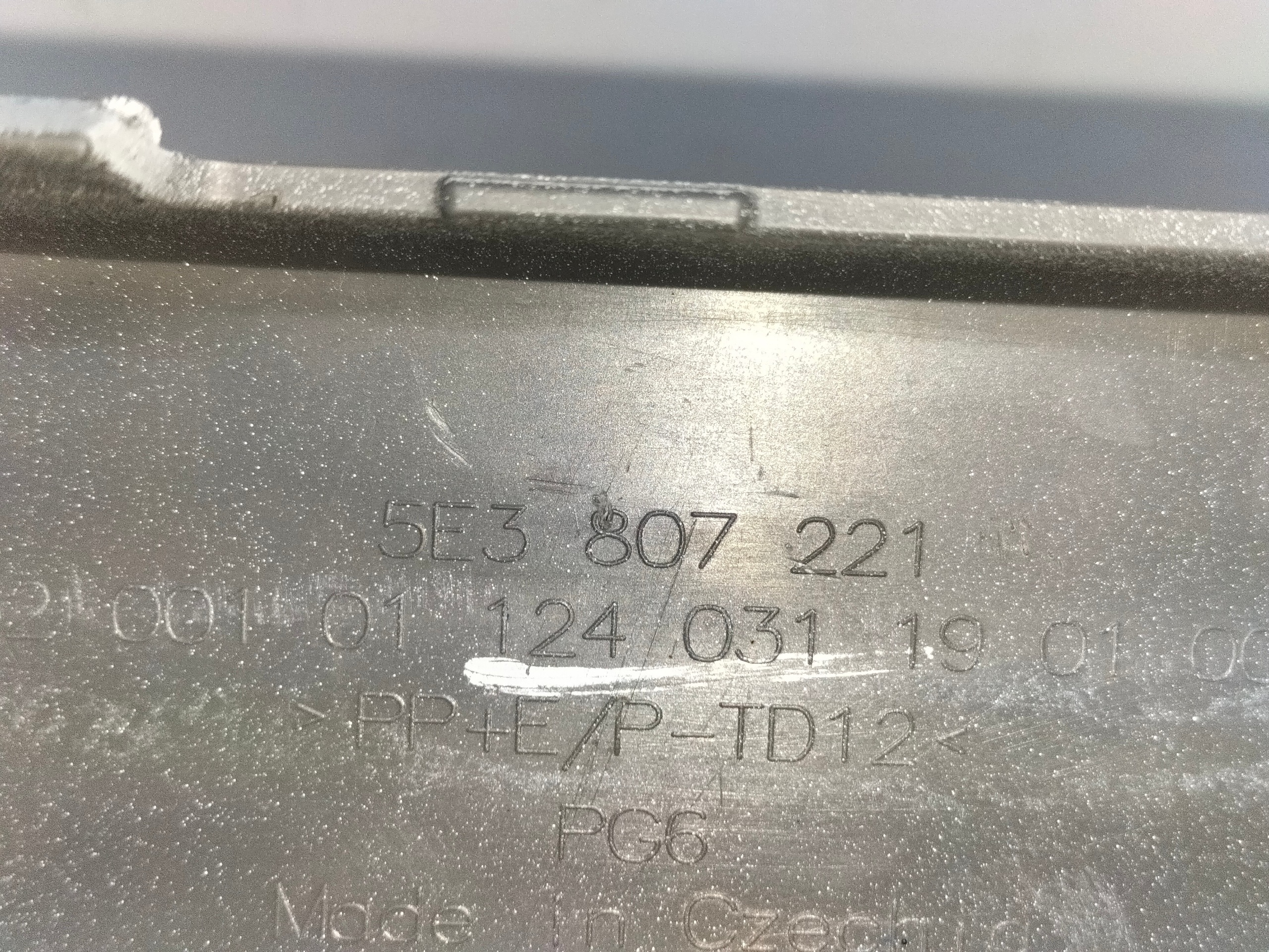 Frontstoßstange vorne SKODA OCTAVIA 4 IV 19