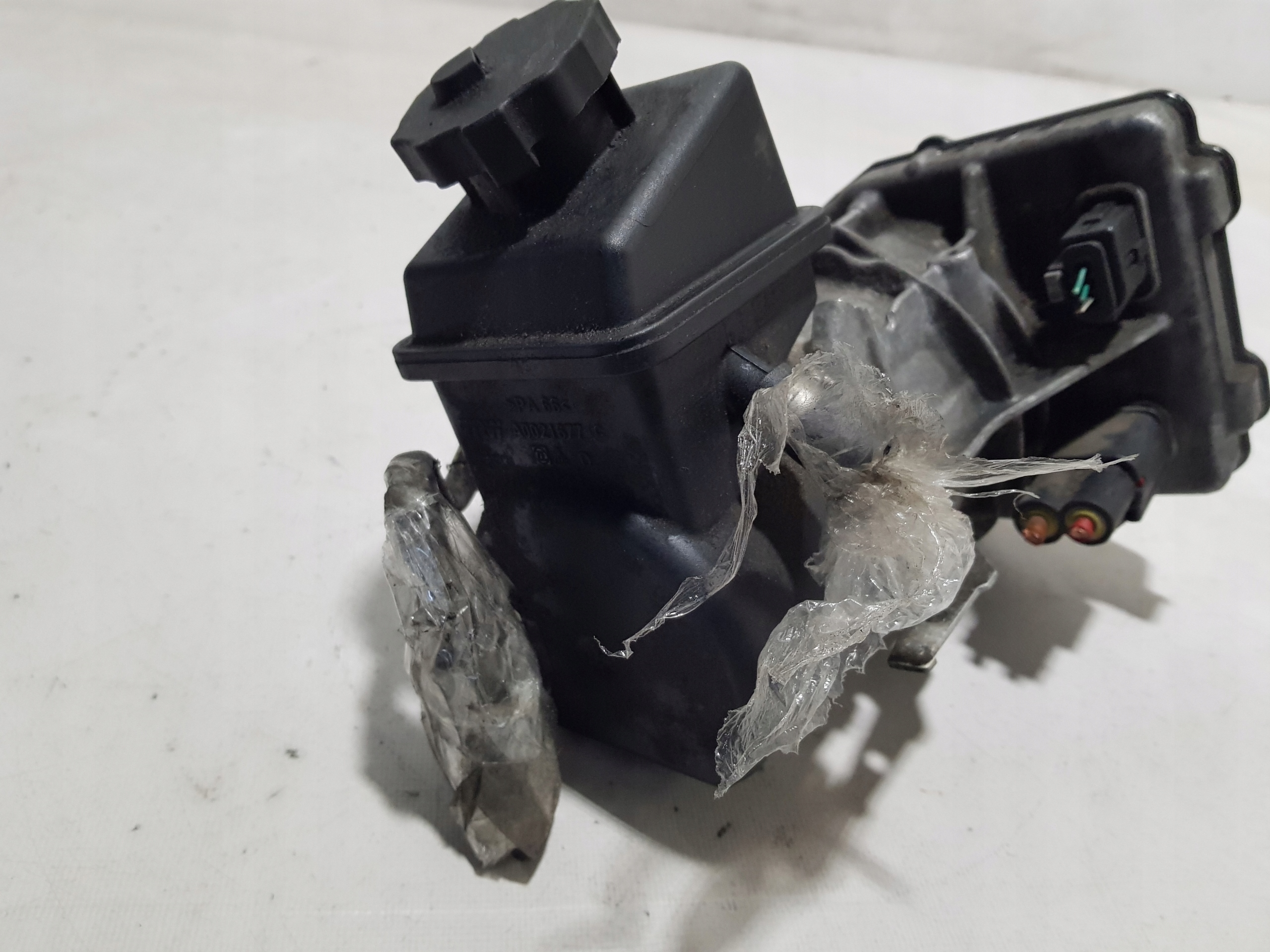 MERCEDES ML GL W251 W164 X164 servo pump A1644601780