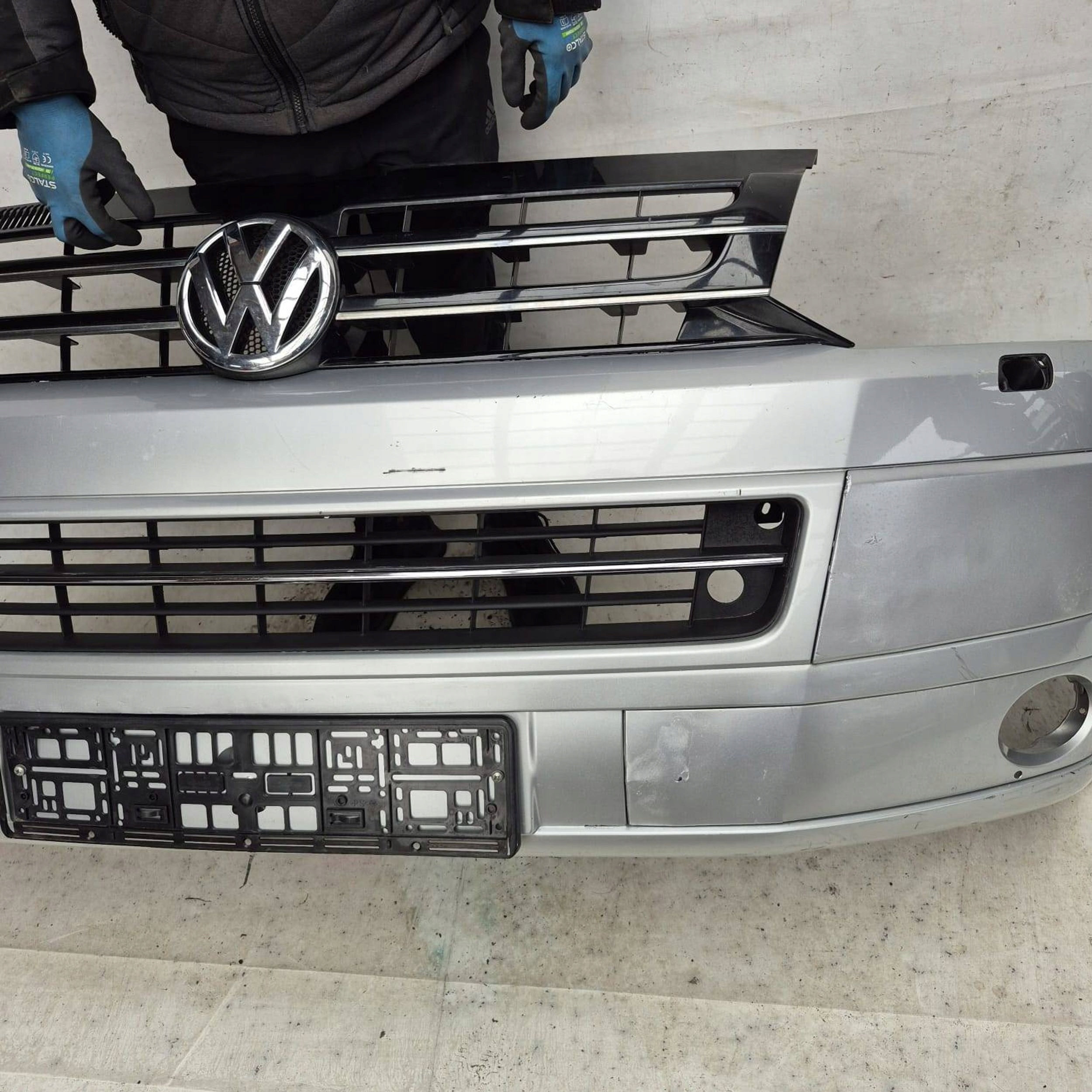 VW T5 MULTIVAN LIFT 09-15 nárazník předek přední SPR
