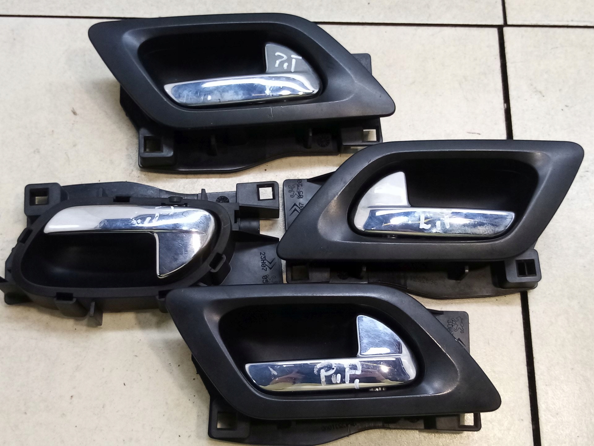 KLAMKA WEWNETRZNA KOMPLET CITROEN C4 I 1 6 HDI