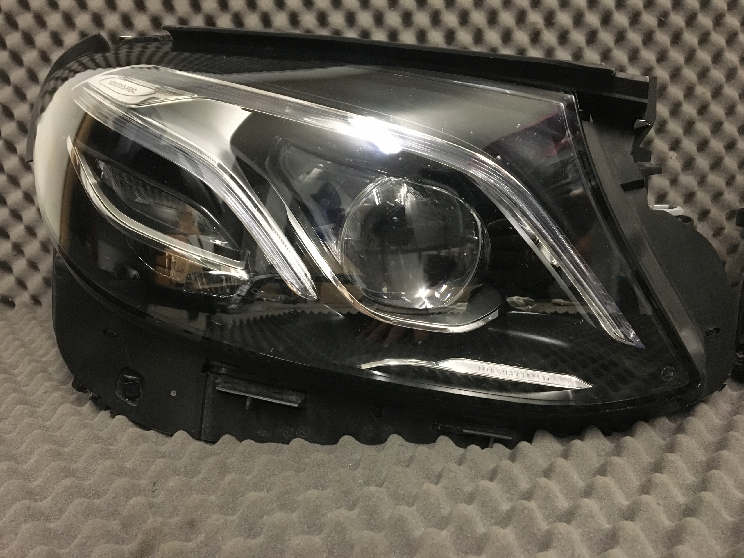 komplet lamp mercedes e klasa multibeam lewa prawa Strona zabudowy lewe + prawe