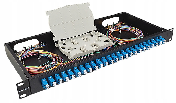 Vybaven 24x Lc/pc duplexní optický přepínač 48 pixelů 1U Černý