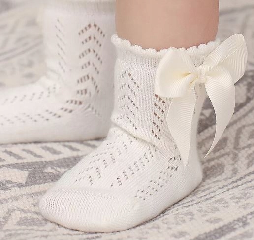 Skarpetki ażurowe niemowlęce rozm S 0-12 CHRZEST