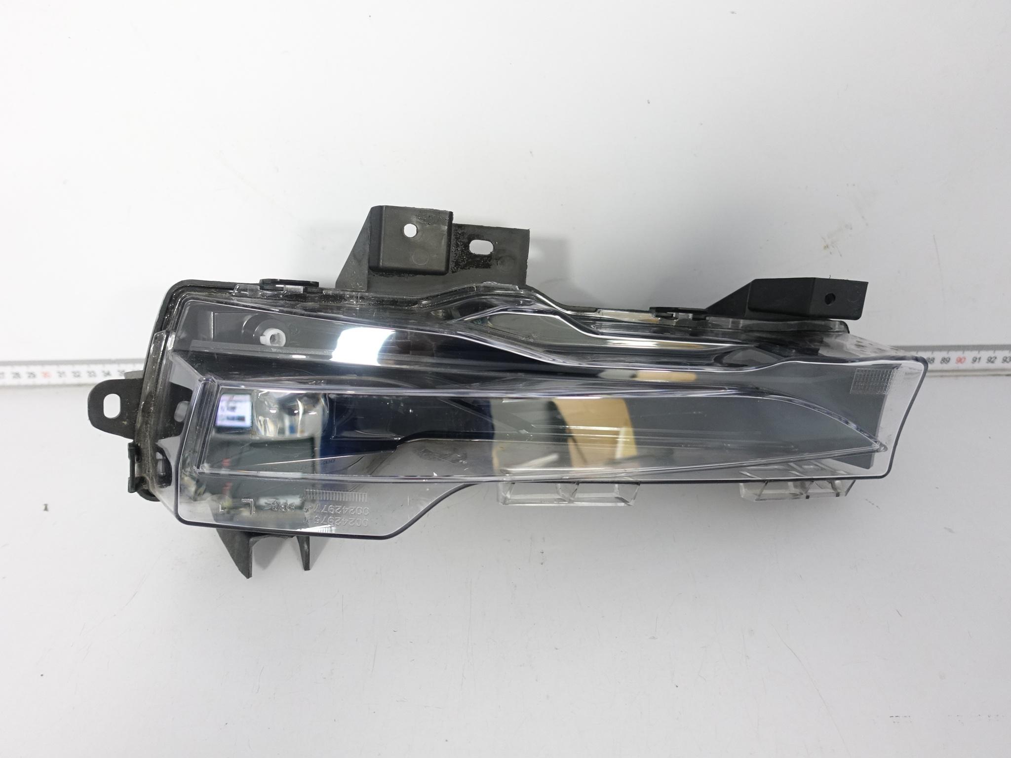 TESLA MODEL 3 Y 20-25 fog light light LED DRL HIGH left W bumper front