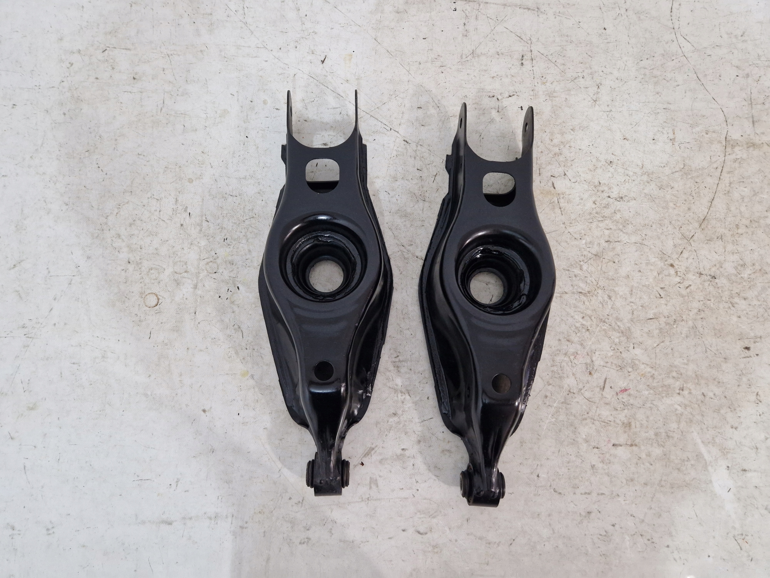 DODGE CHARGER 2015- arm rear part rear right left original