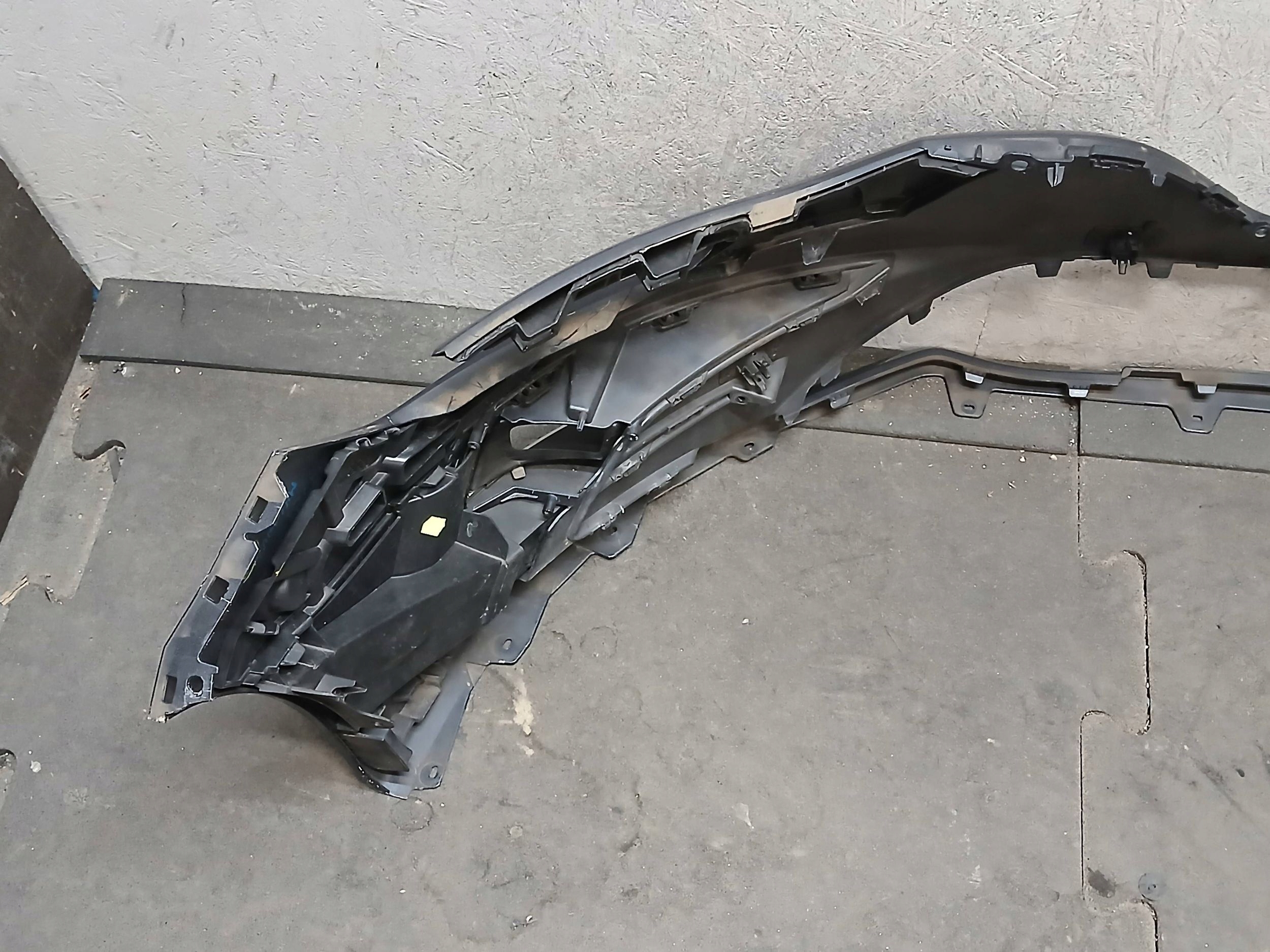 nárazník předek RENAULT MEGANE IV 4 LIFT