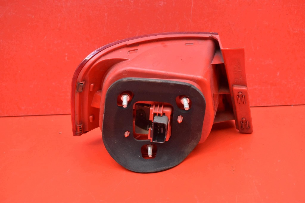 light right rear part rear 3C5945096C VW PASSAT B6 sedan 05-10