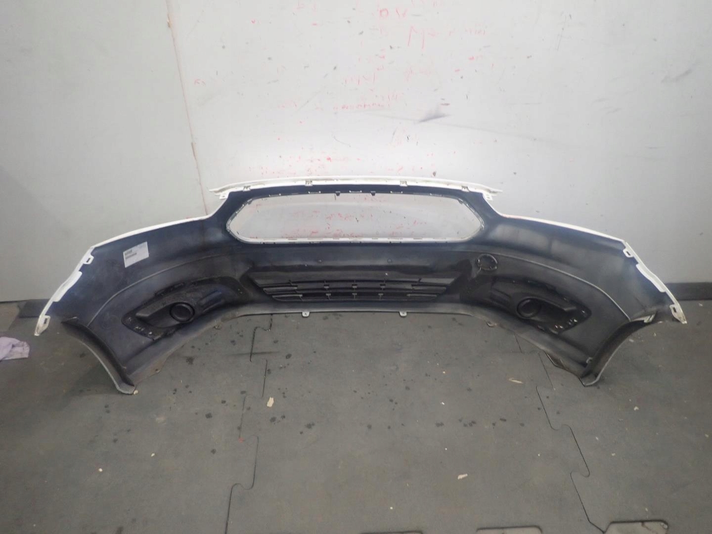 STOSSSTANGE VORNE VORNE FORD COURIER MK2 2014