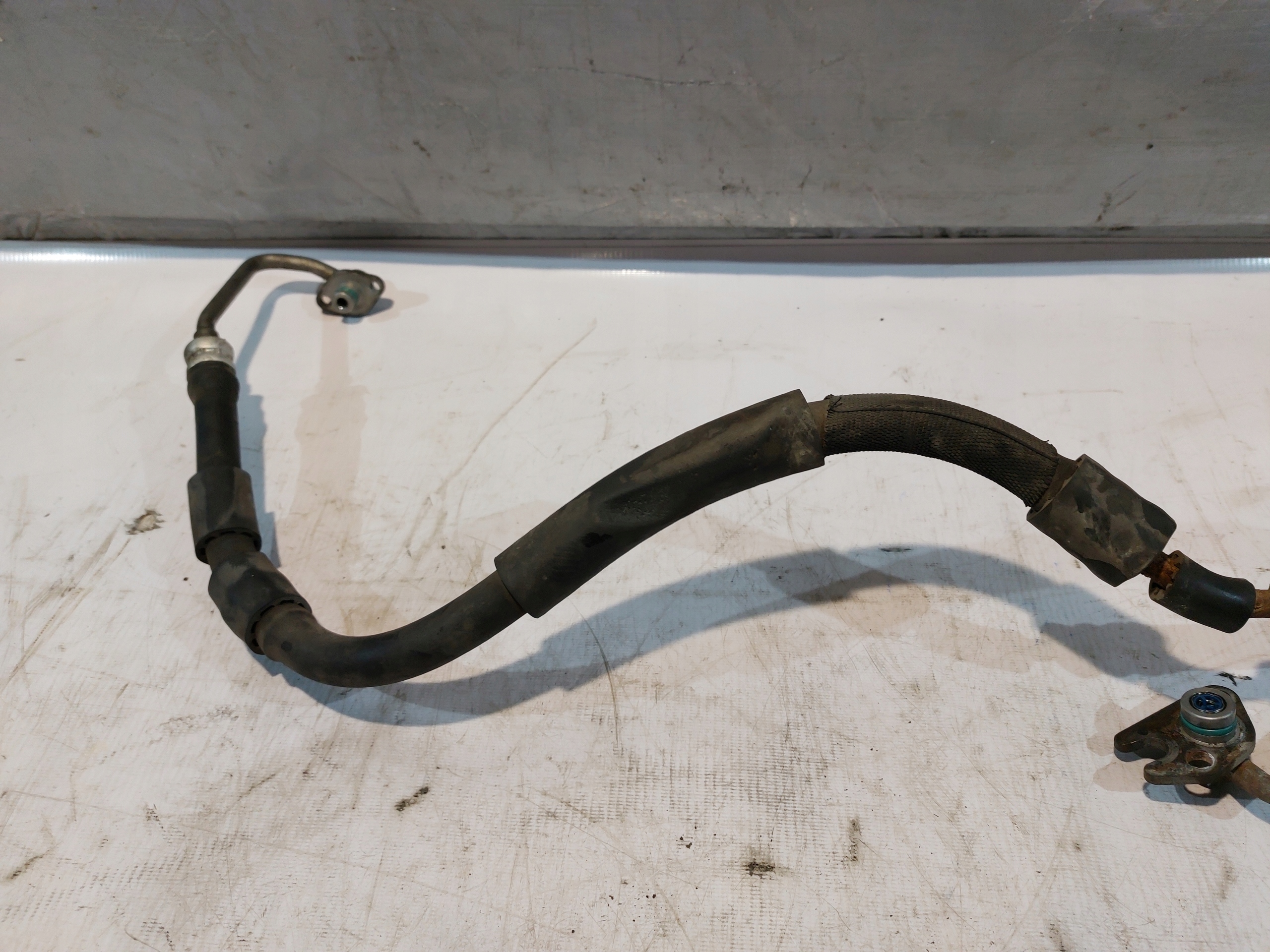 vezetö a klímának AUDI A4 B8 2.0TDI