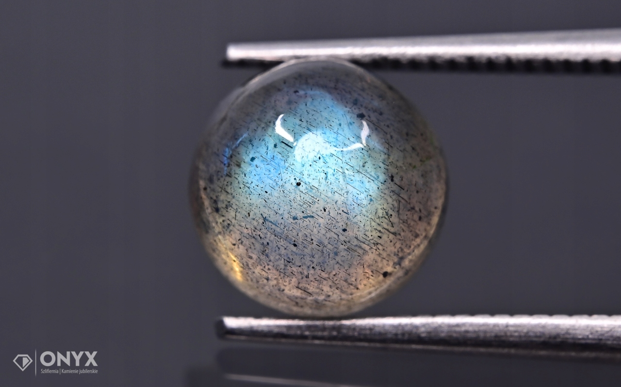 Labradorit kabošon A kulatý fi 8 mm