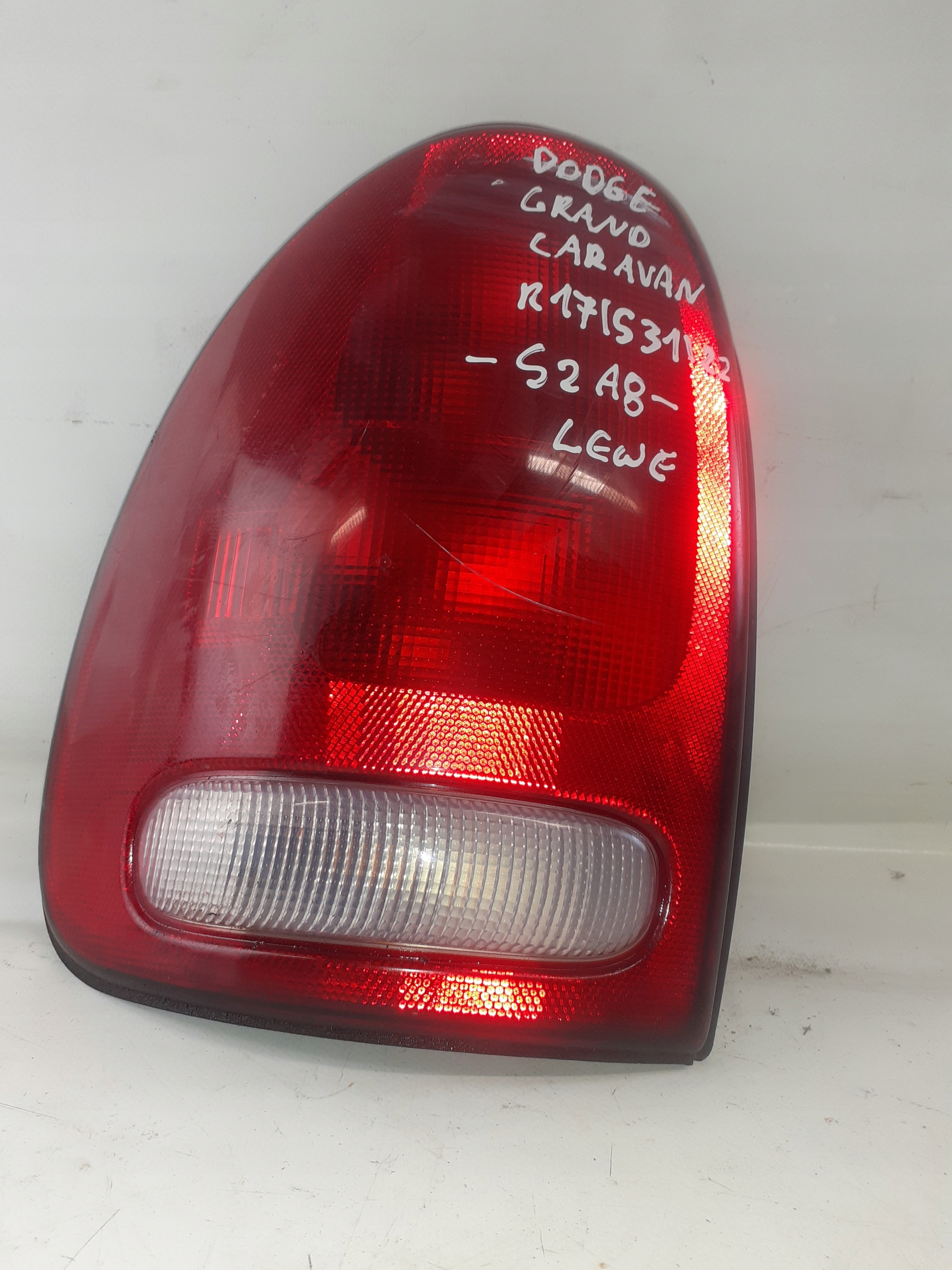 light rear part rear DODGE CARAVAN 95-01 left
